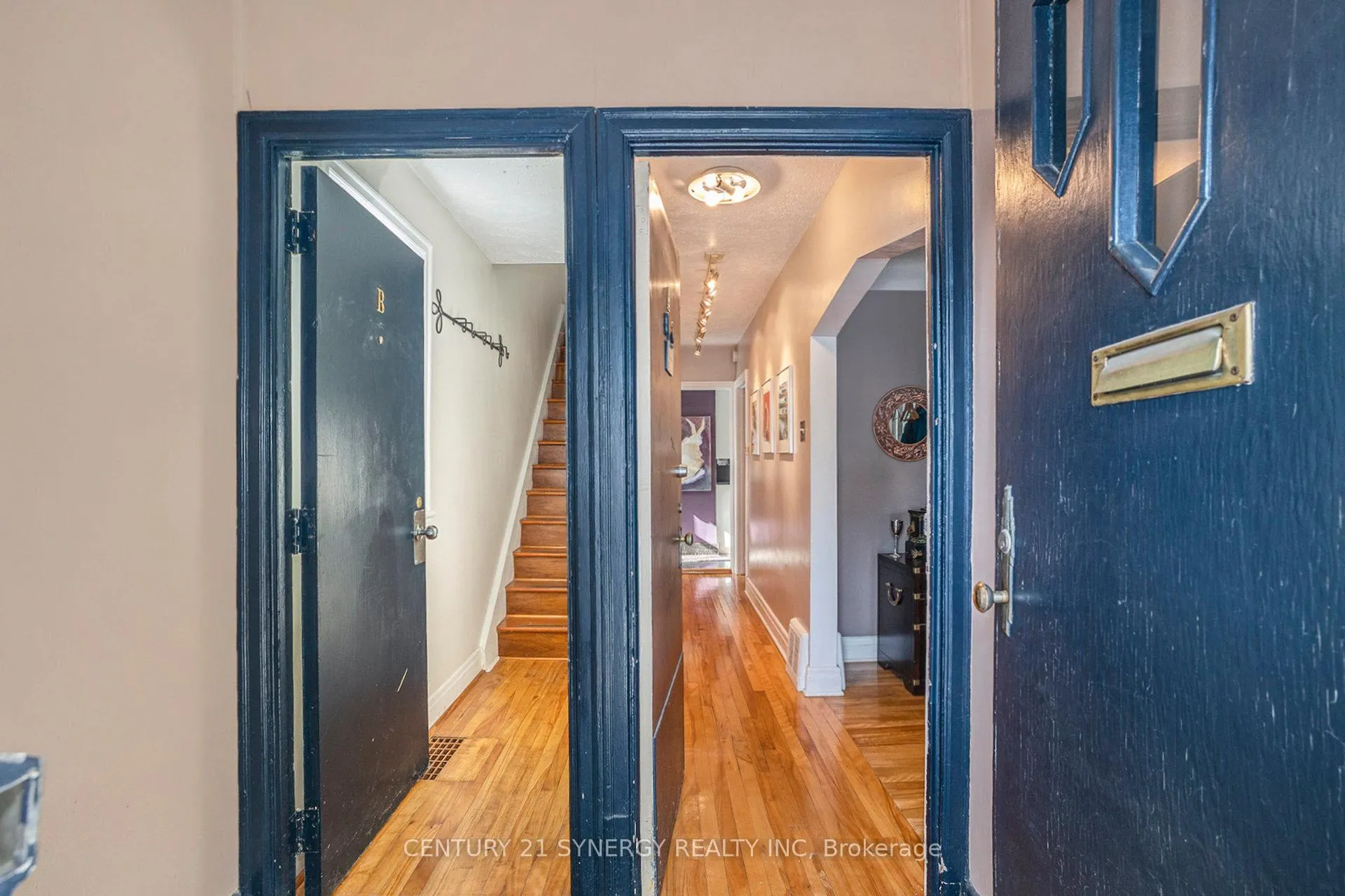 Photo 8 of 327 Richelieu Avenue, Ottawa, Vanier — HOMEH