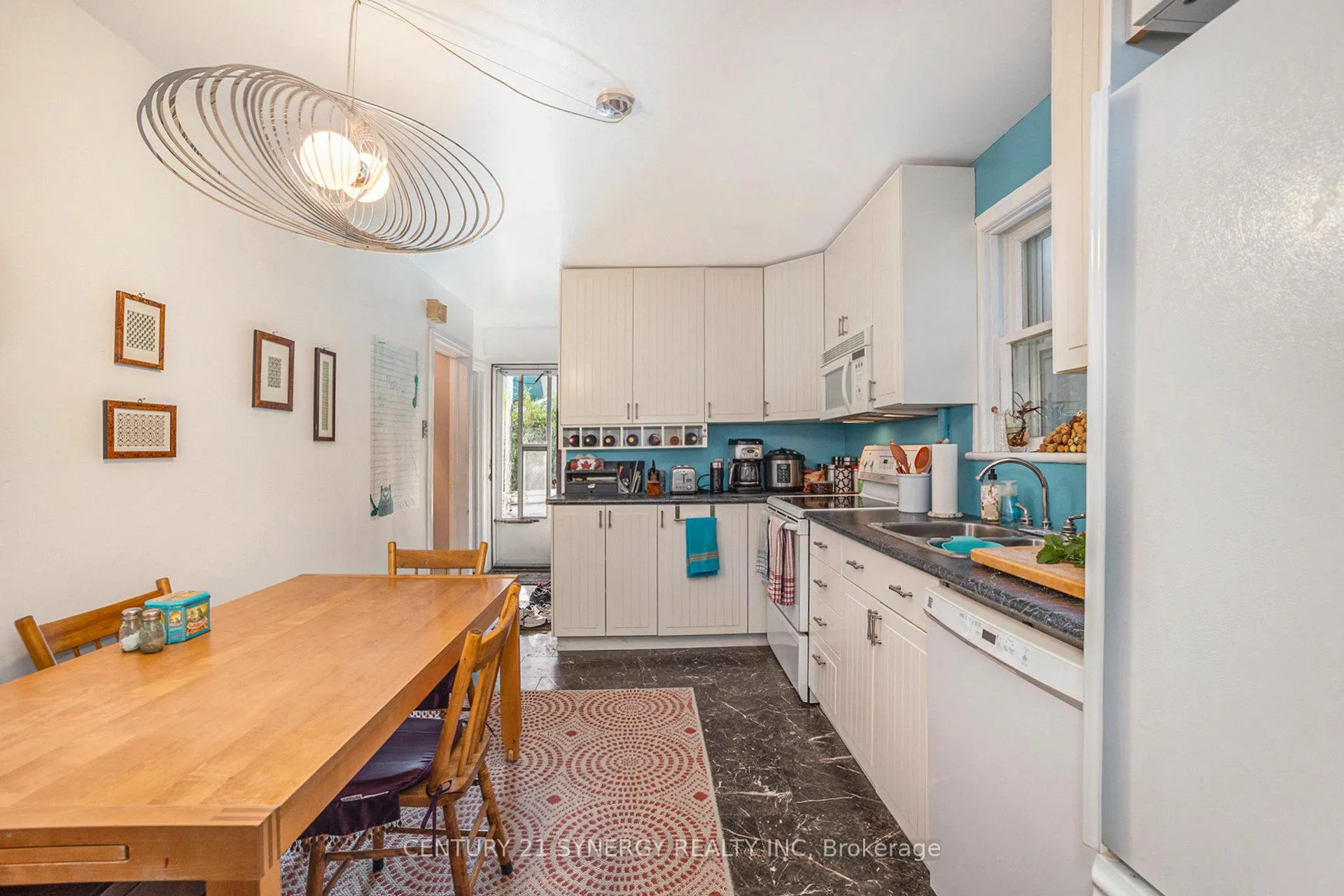 Photo 17 of 327 Richelieu Avenue, Ottawa, Vanier — HOMEH