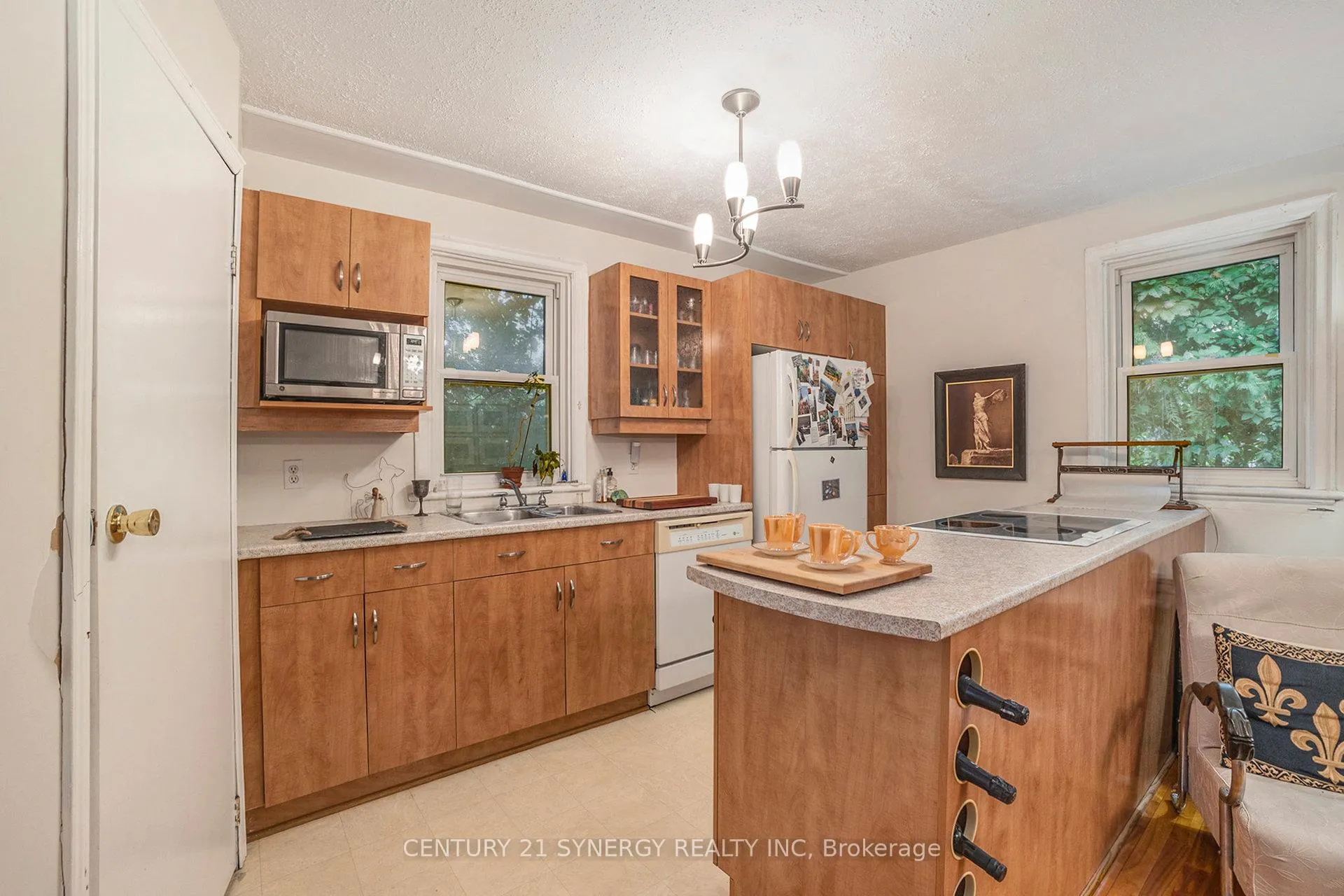 Photo 28 of 327 Richelieu Avenue, Ottawa, Vanier — HOMEH
