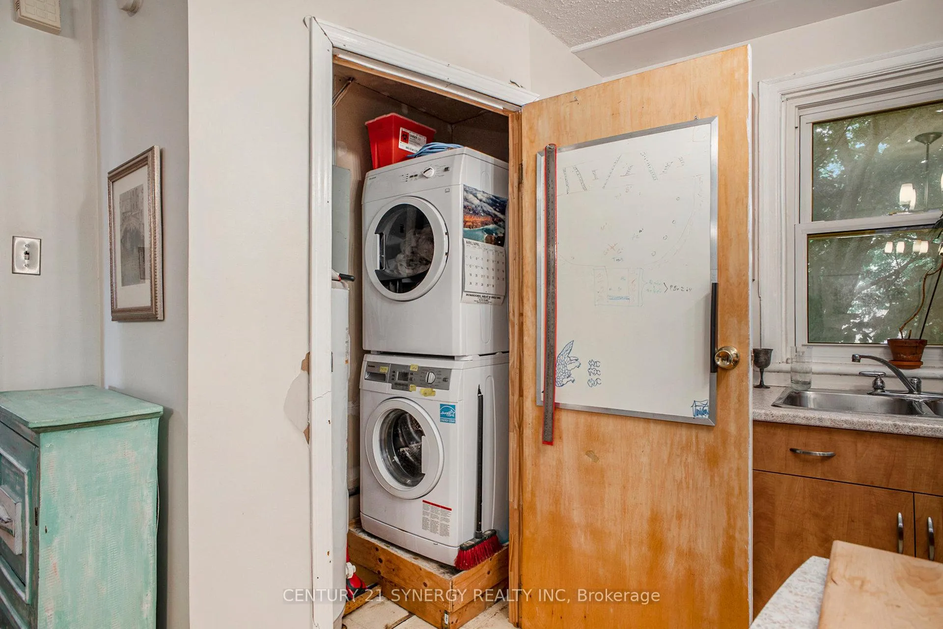 Photo 31 of 327 Richelieu Avenue, Ottawa, Vanier — HOMEH
