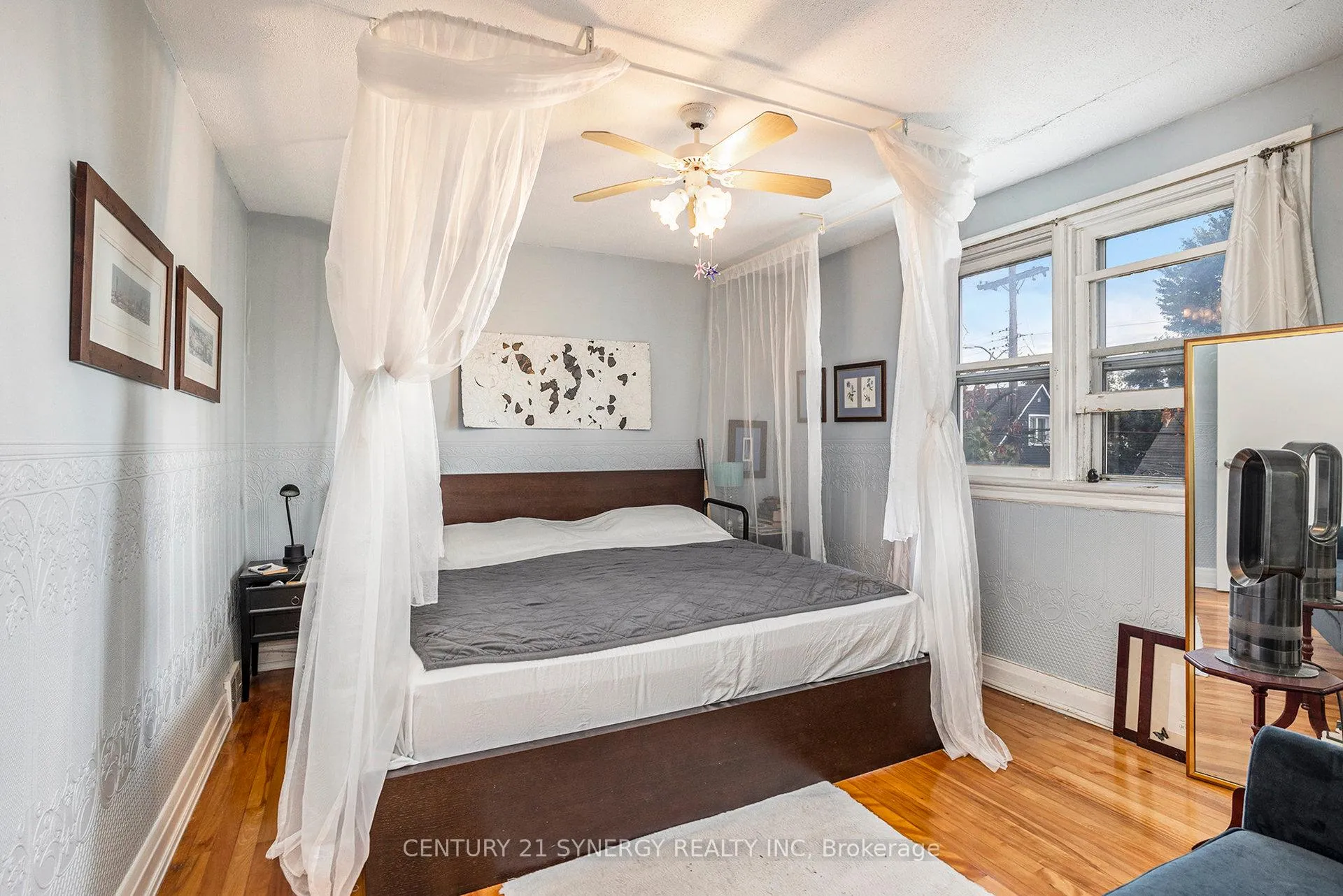 Photo 34 of 327 Richelieu Avenue, Ottawa, Vanier — HOMEH