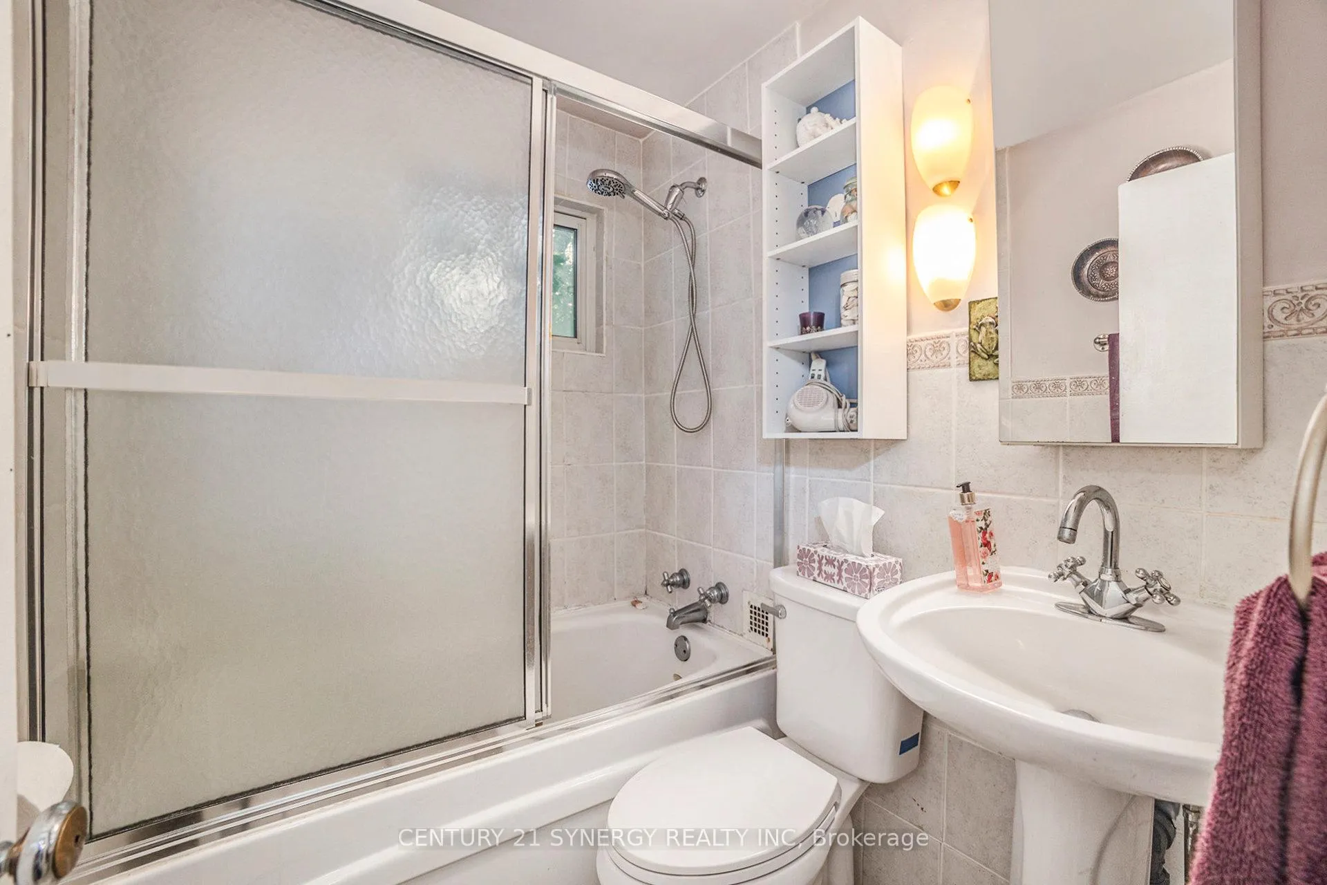 Photo 36 of 327 Richelieu Avenue, Ottawa, Vanier — HOMEH