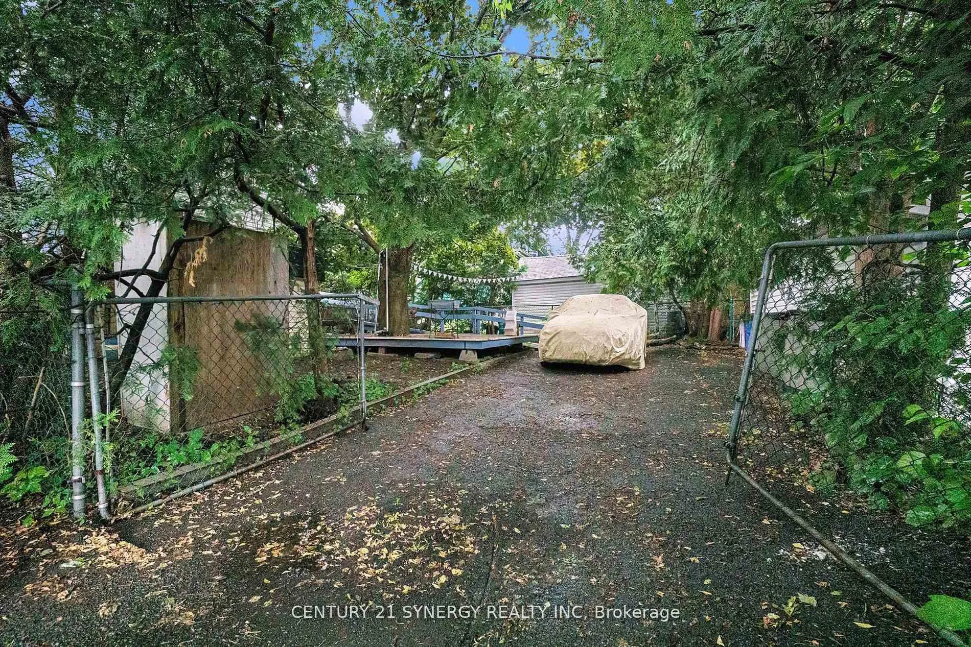 Photo 37 of 327 Richelieu Avenue, Ottawa, Vanier — HOMEH