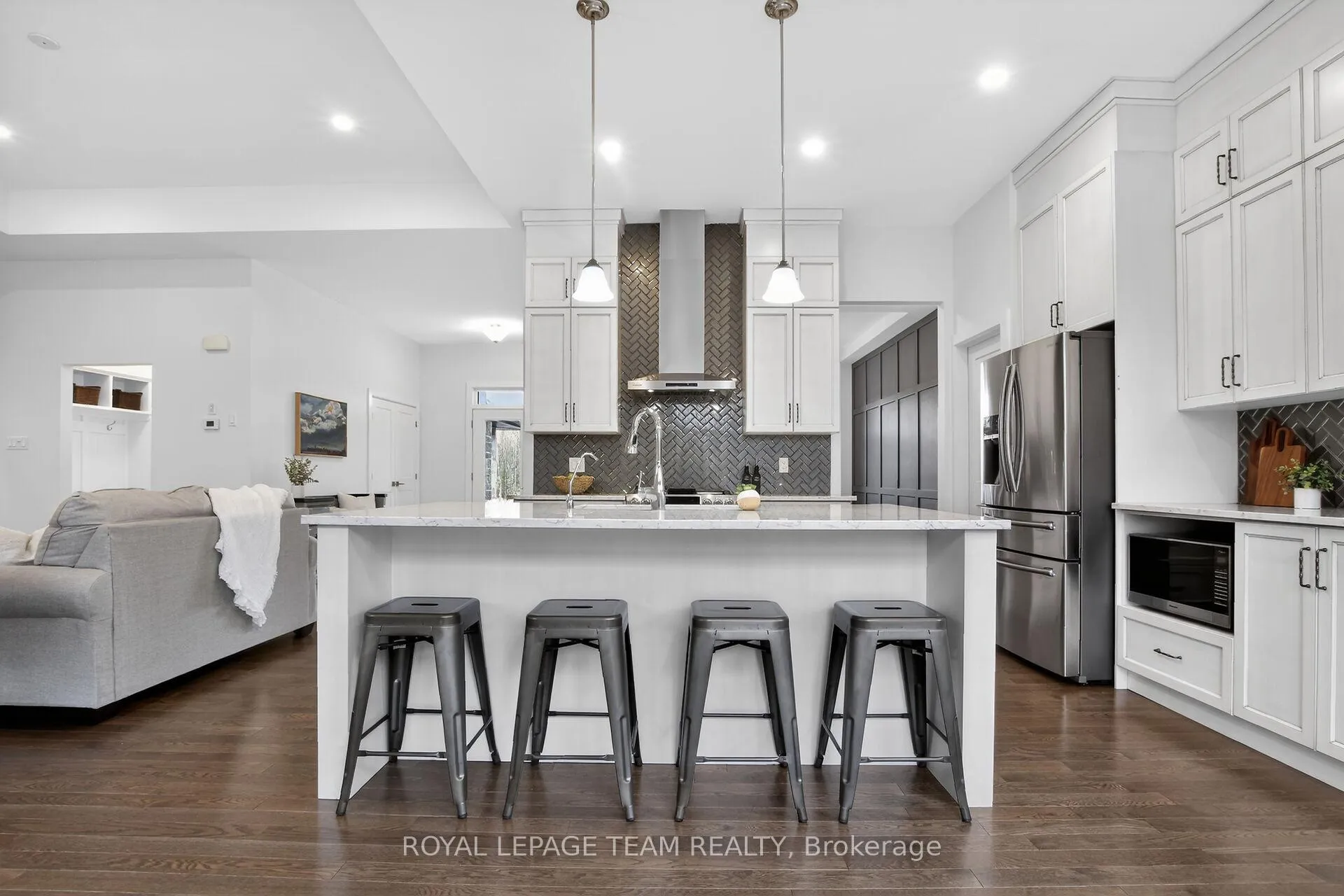 Photo 14 of 144 Country Meadow Drive, Ottawa, Huntley Ward (North West) — HOMEH
