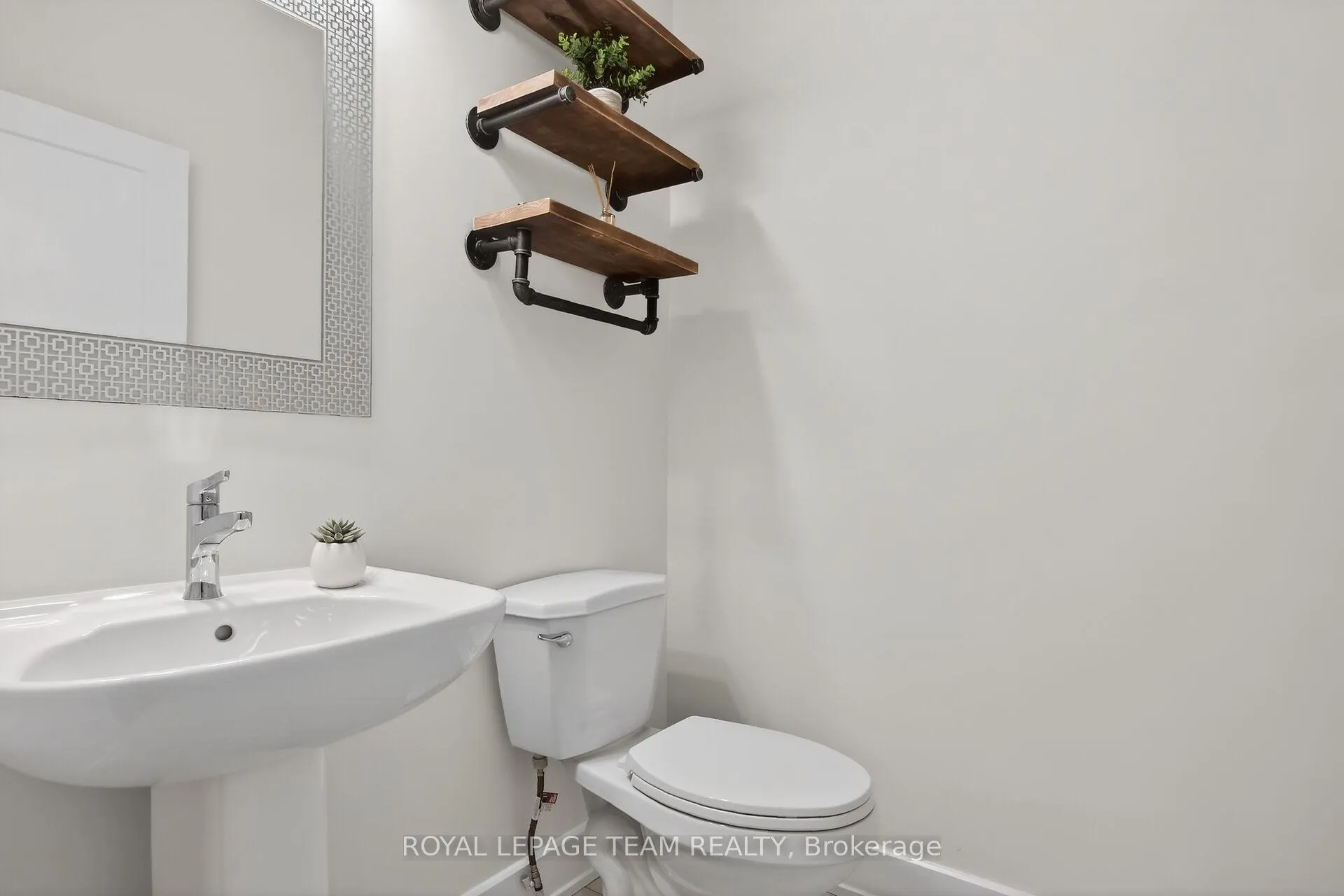 Photo 19 of 144 Country Meadow Drive, Ottawa, Huntley Ward (North West) — HOMEH