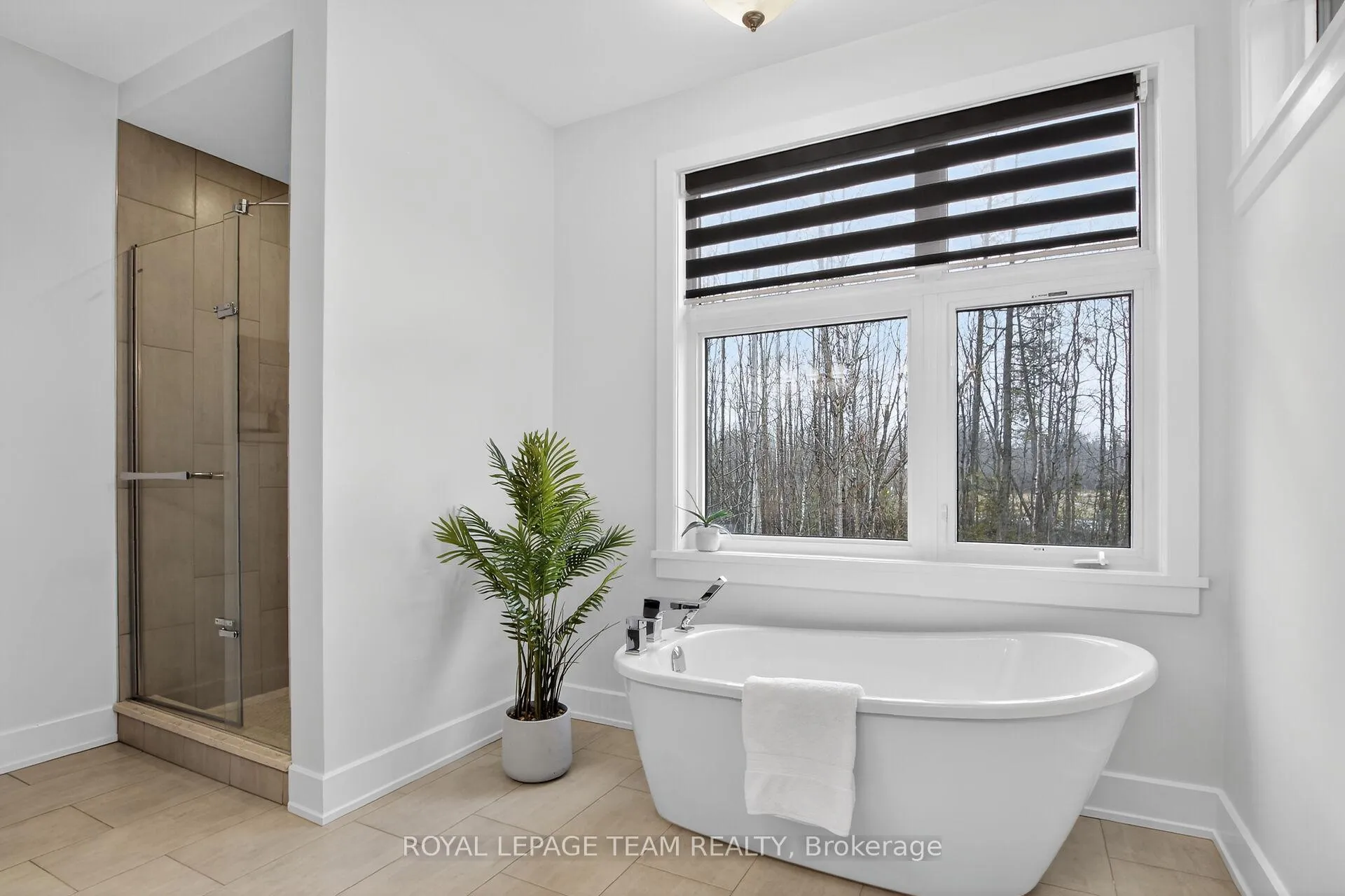 Photo 26 of 144 Country Meadow Drive, Ottawa, Huntley Ward (North West) — HOMEH