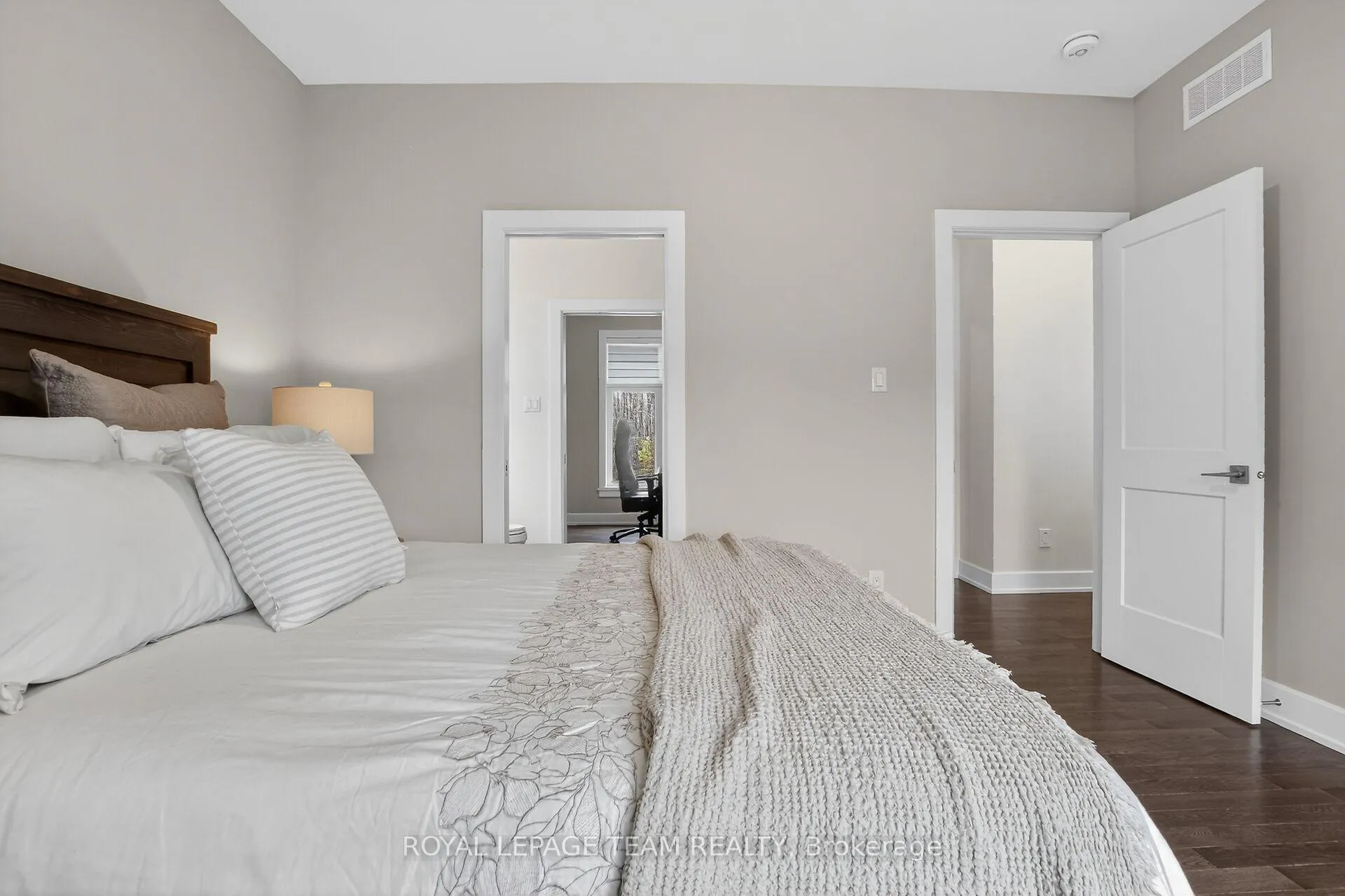 Photo 31 of 144 Country Meadow Drive, Ottawa, Huntley Ward (North West) — HOMEH