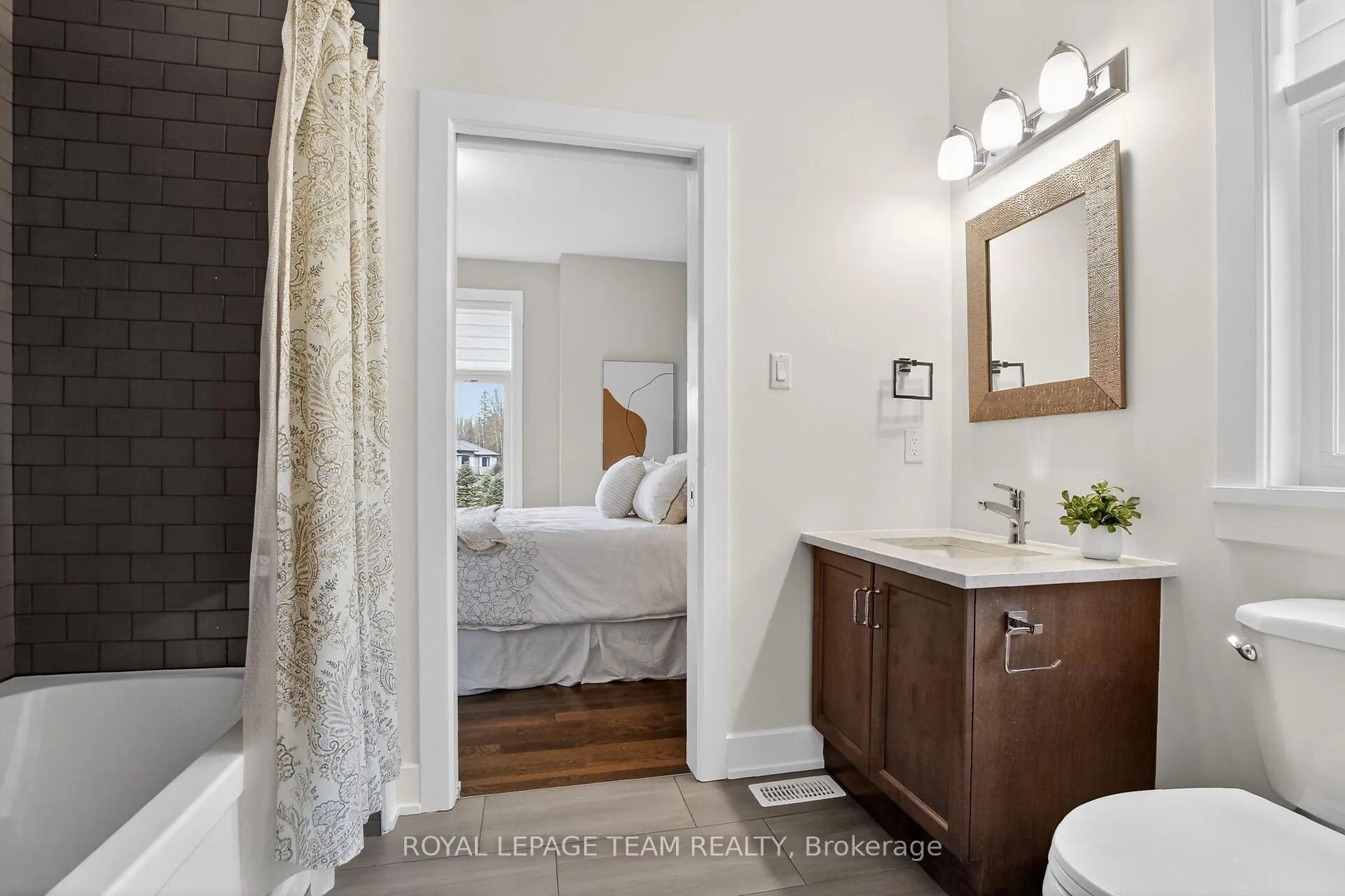 Photo 33 of 144 Country Meadow Drive, Ottawa, Huntley Ward (North West) — HOMEH