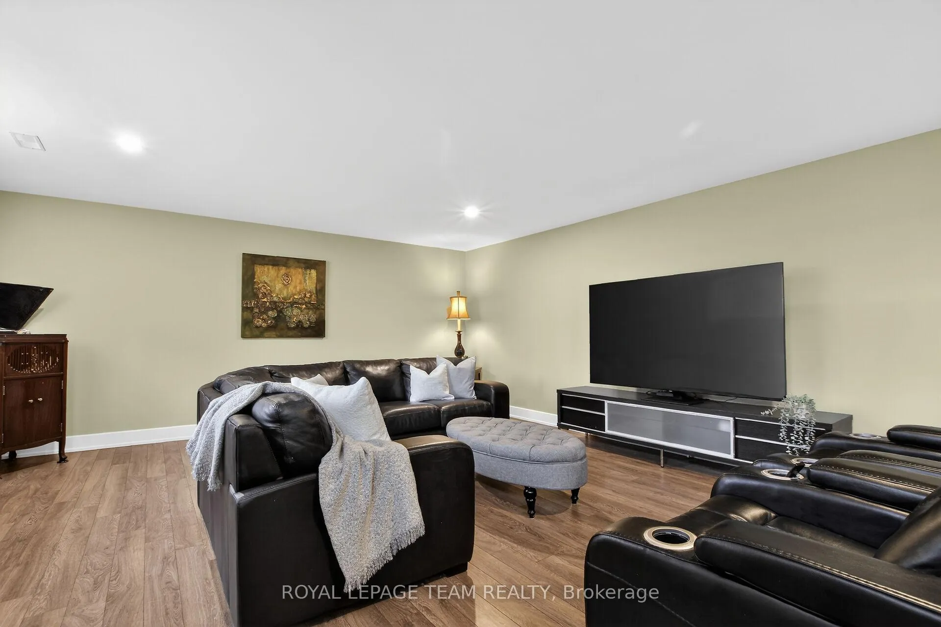 Photo 37 of 144 Country Meadow Drive, Ottawa, Huntley Ward (North West) — HOMEH