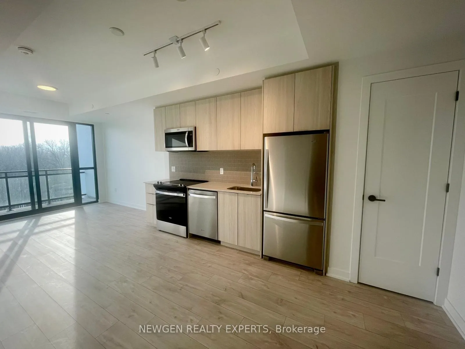 Photo 10 of Unit 501, 750 Whitlock Avenue, Milton, Cobban — HOMEH
