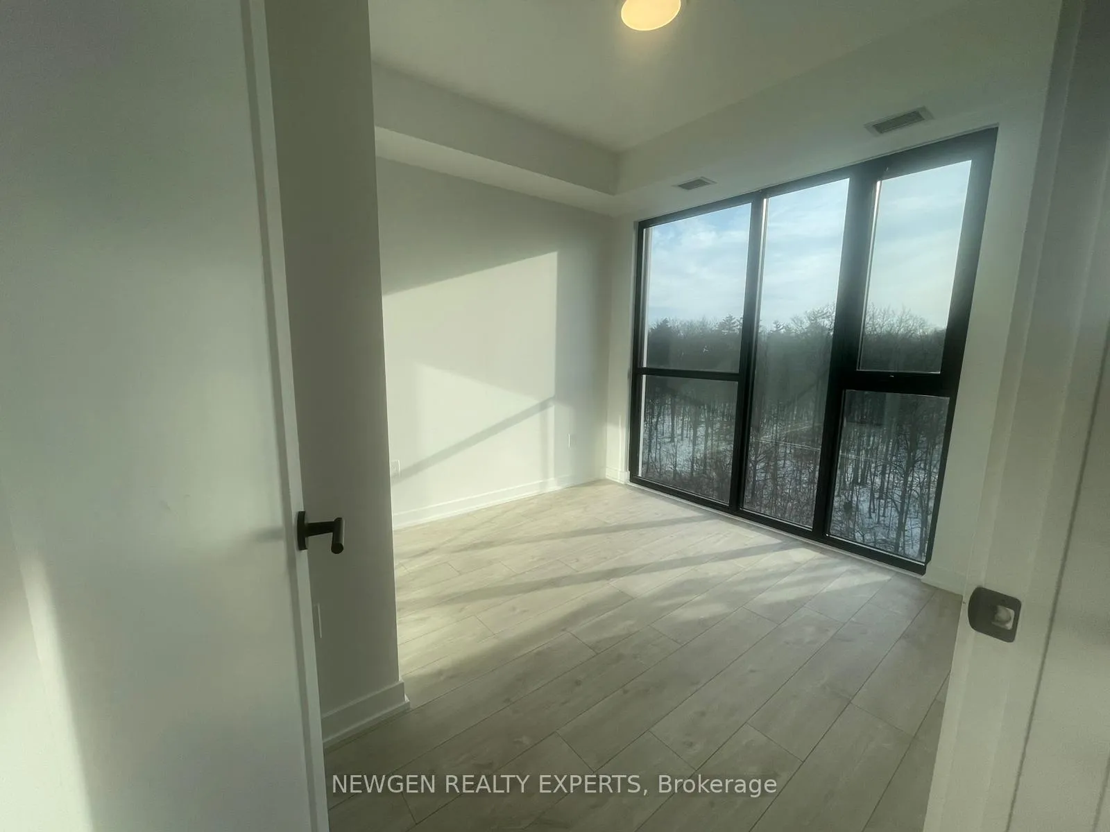 Photo 13 of Unit 501, 750 Whitlock Avenue, Milton, Cobban — HOMEH