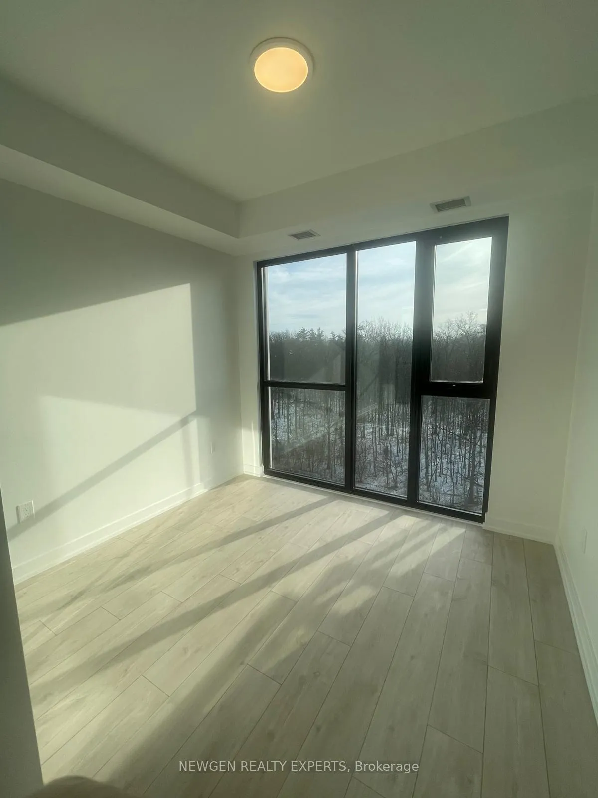 Photo 17 of Unit 501, 750 Whitlock Avenue, Milton, Cobban — HOMEH