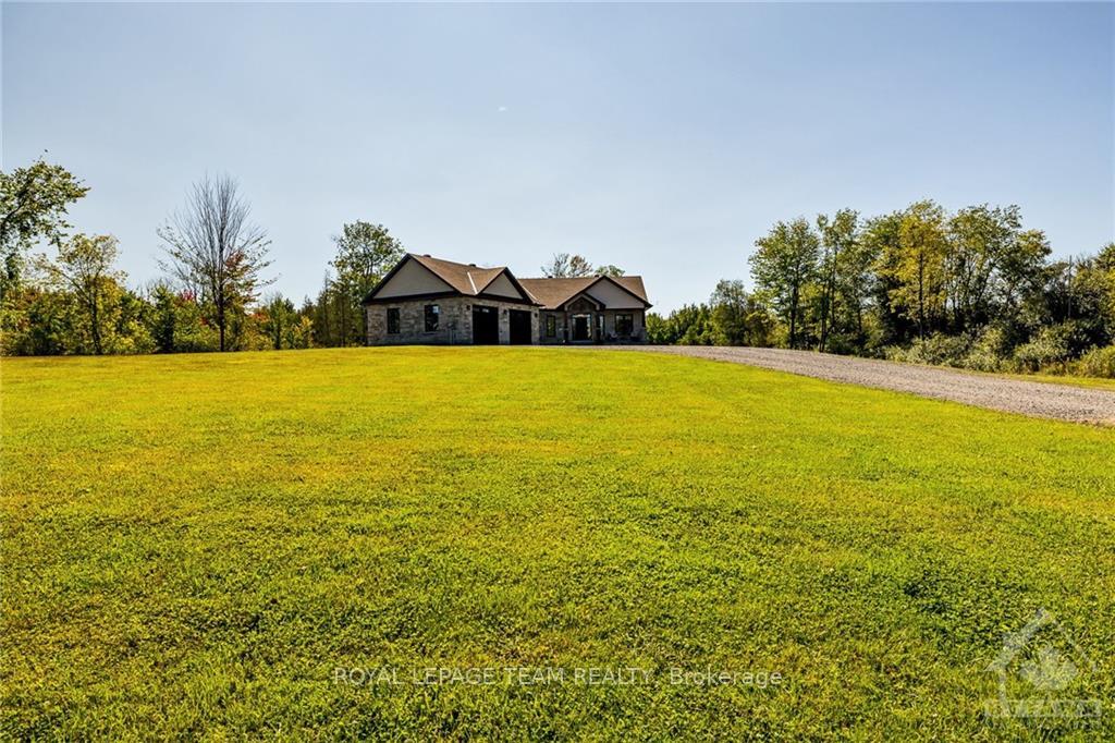 Front of 1515 Diamondview Road