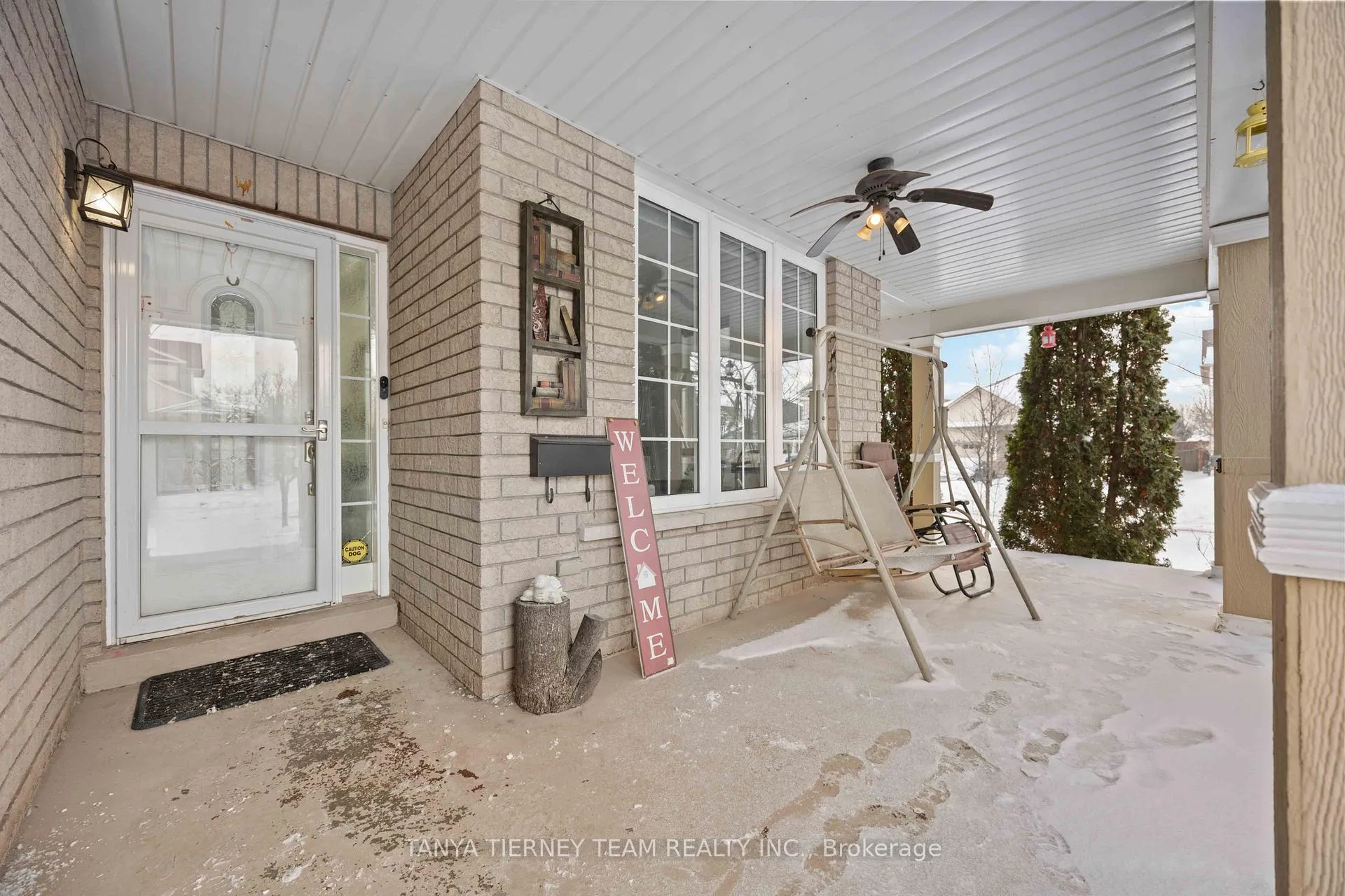 Photo 3 of 101 Tunney Place, Whitby, Brooklin — HOMEH