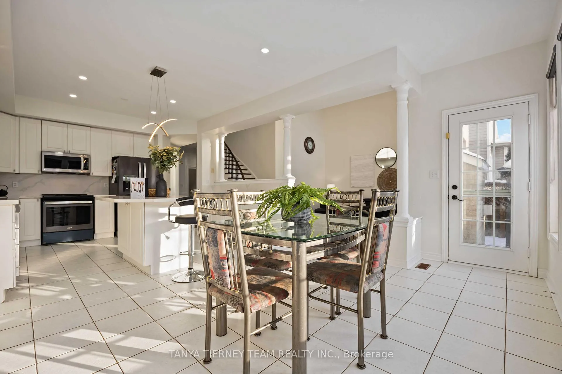 Photo 18 of 101 Tunney Place, Whitby, Brooklin — HOMEH