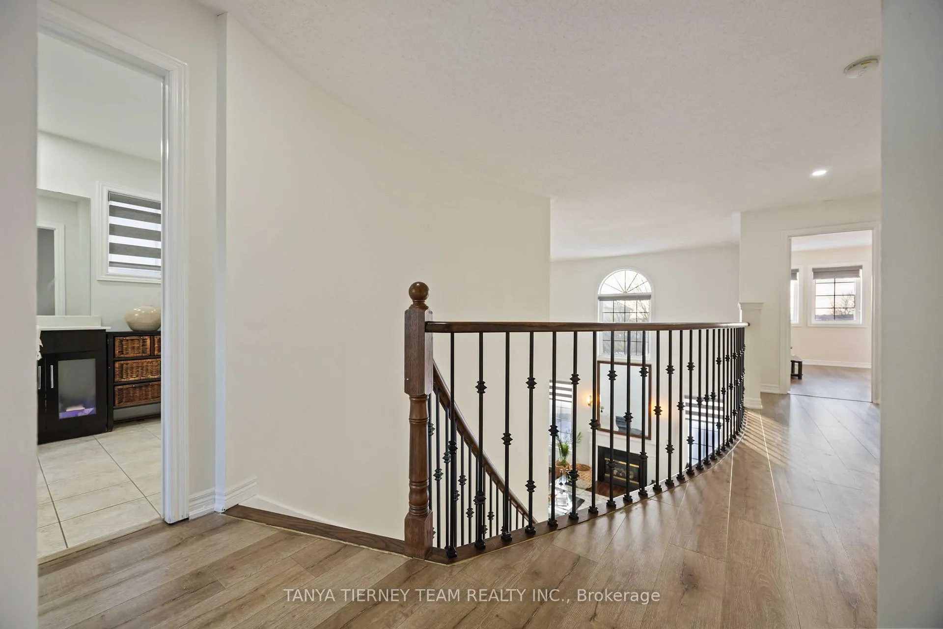 Photo 25 of 101 Tunney Place, Whitby, Brooklin — HOMEH