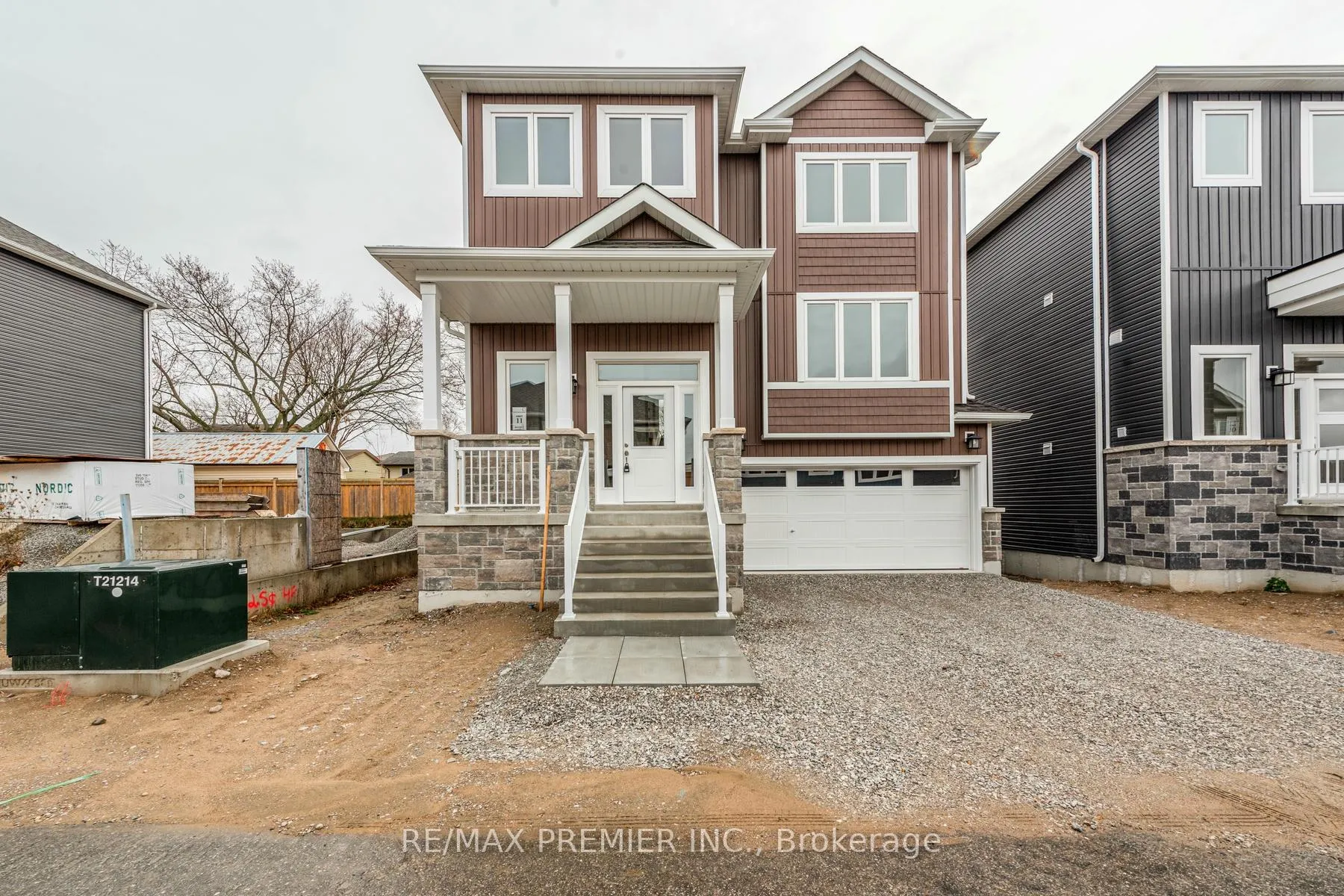 Photo 1 of Unit 11, 5 Hampton Lane, Barrie, Ardagh — HOMEH