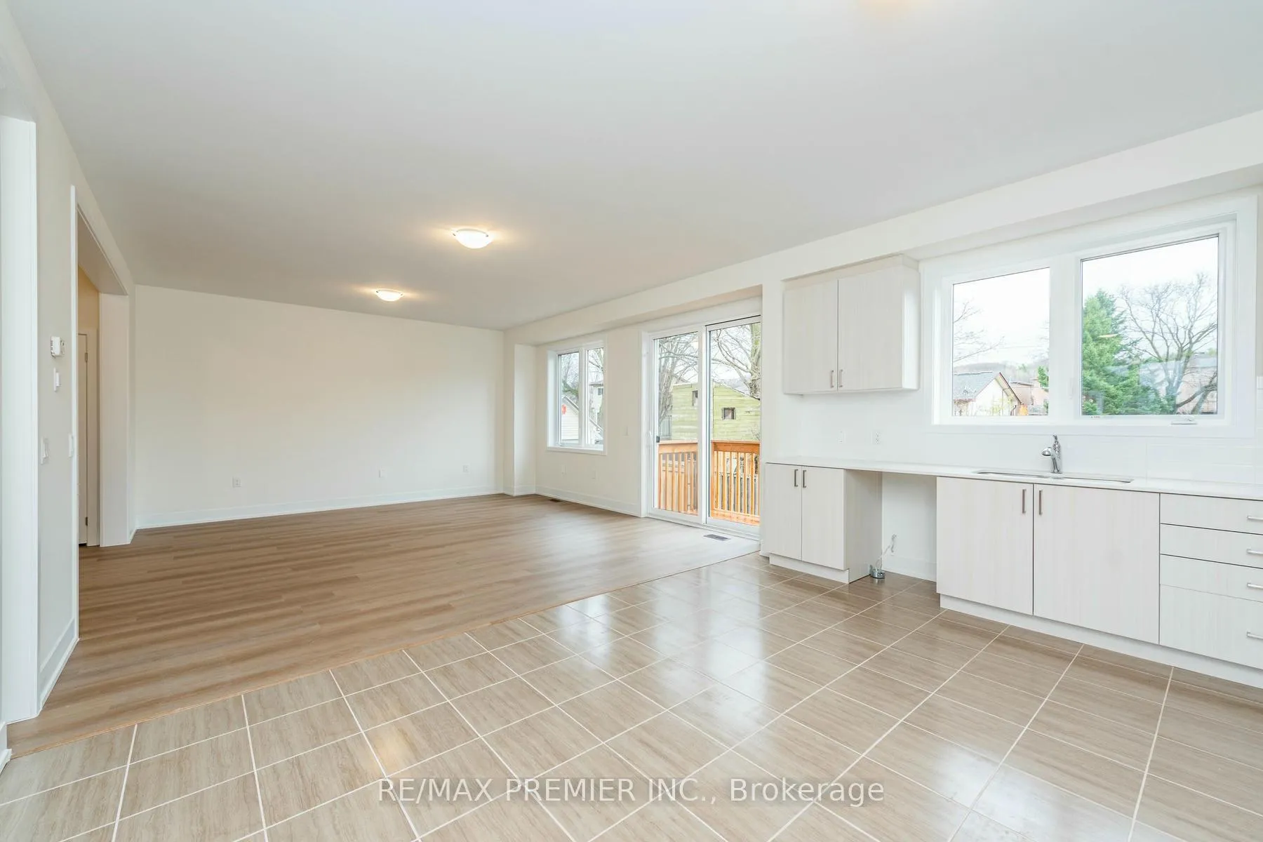 Photo 11 of Unit 11, 5 Hampton Lane, Barrie, Ardagh — HOMEH
