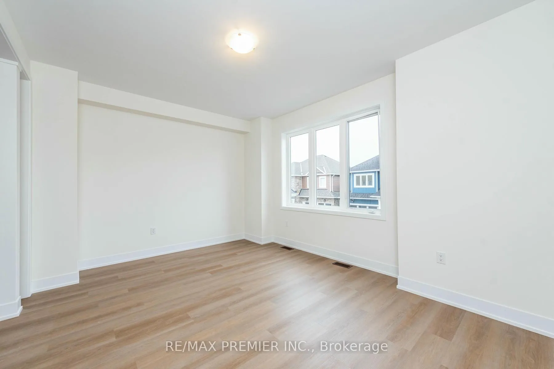 Photo 13 of Unit 11, 5 Hampton Lane, Barrie, Ardagh — HOMEH