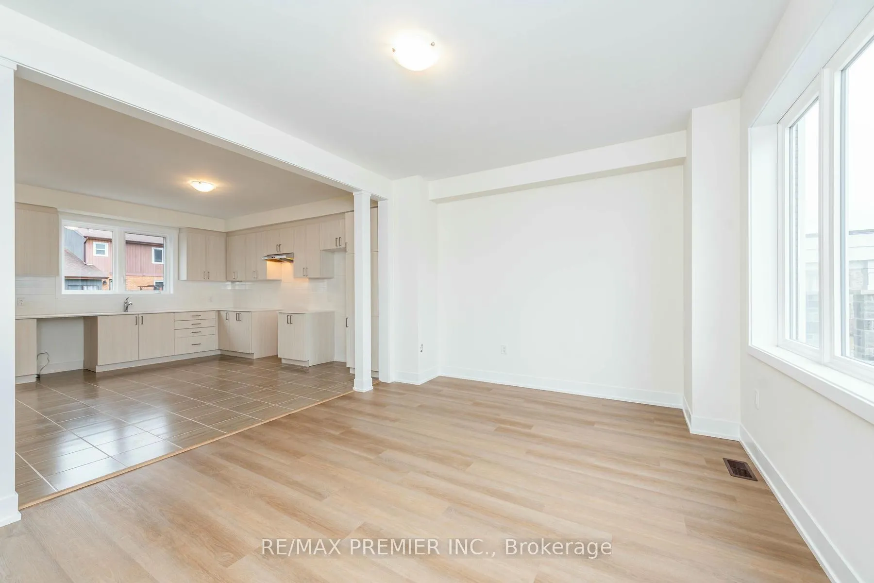 Photo 14 of Unit 11, 5 Hampton Lane, Barrie, Ardagh — HOMEH