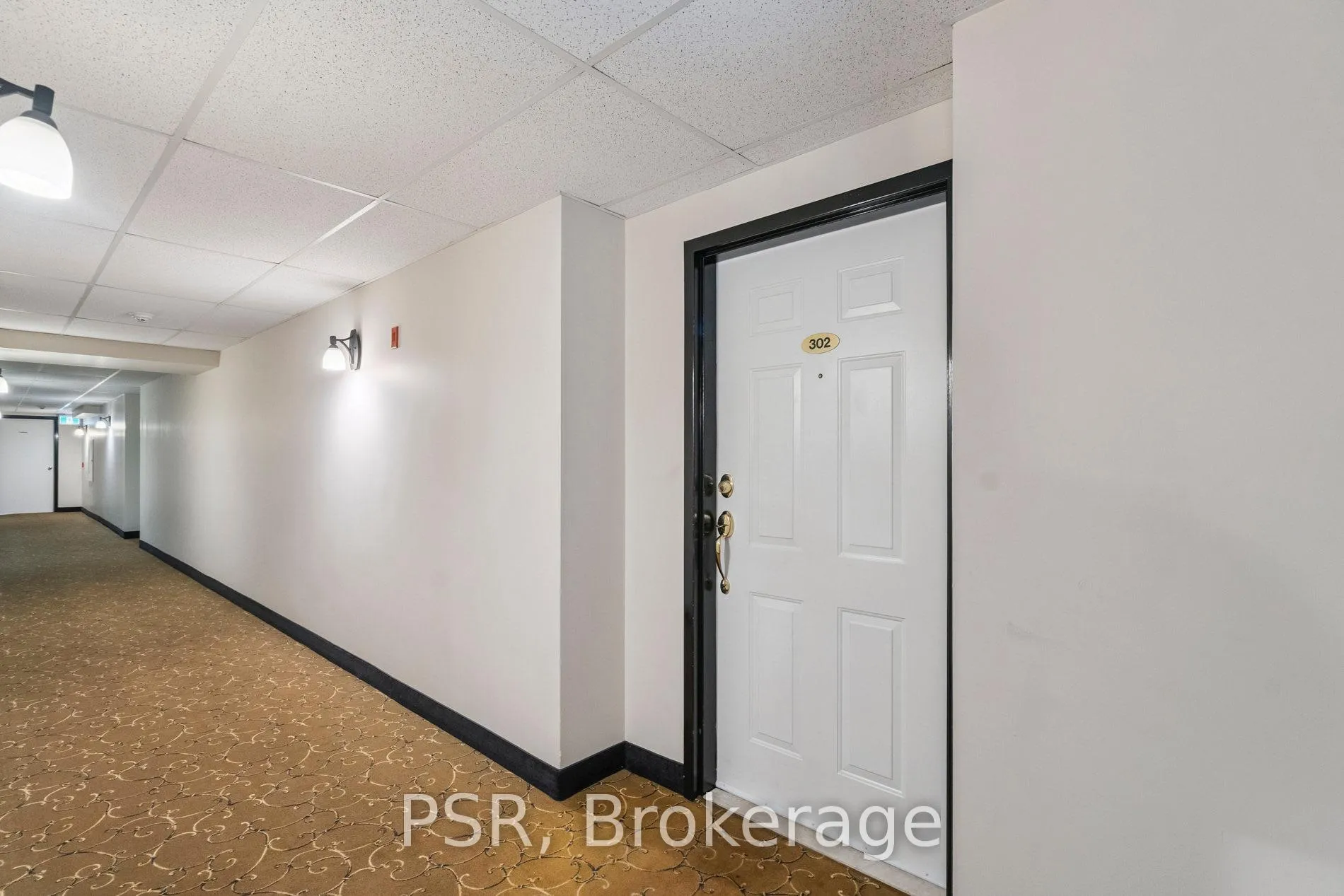 Photo 5 of Unit 302, 970 Golf Links Road, Hamilton, Ancaster — HOMEH
