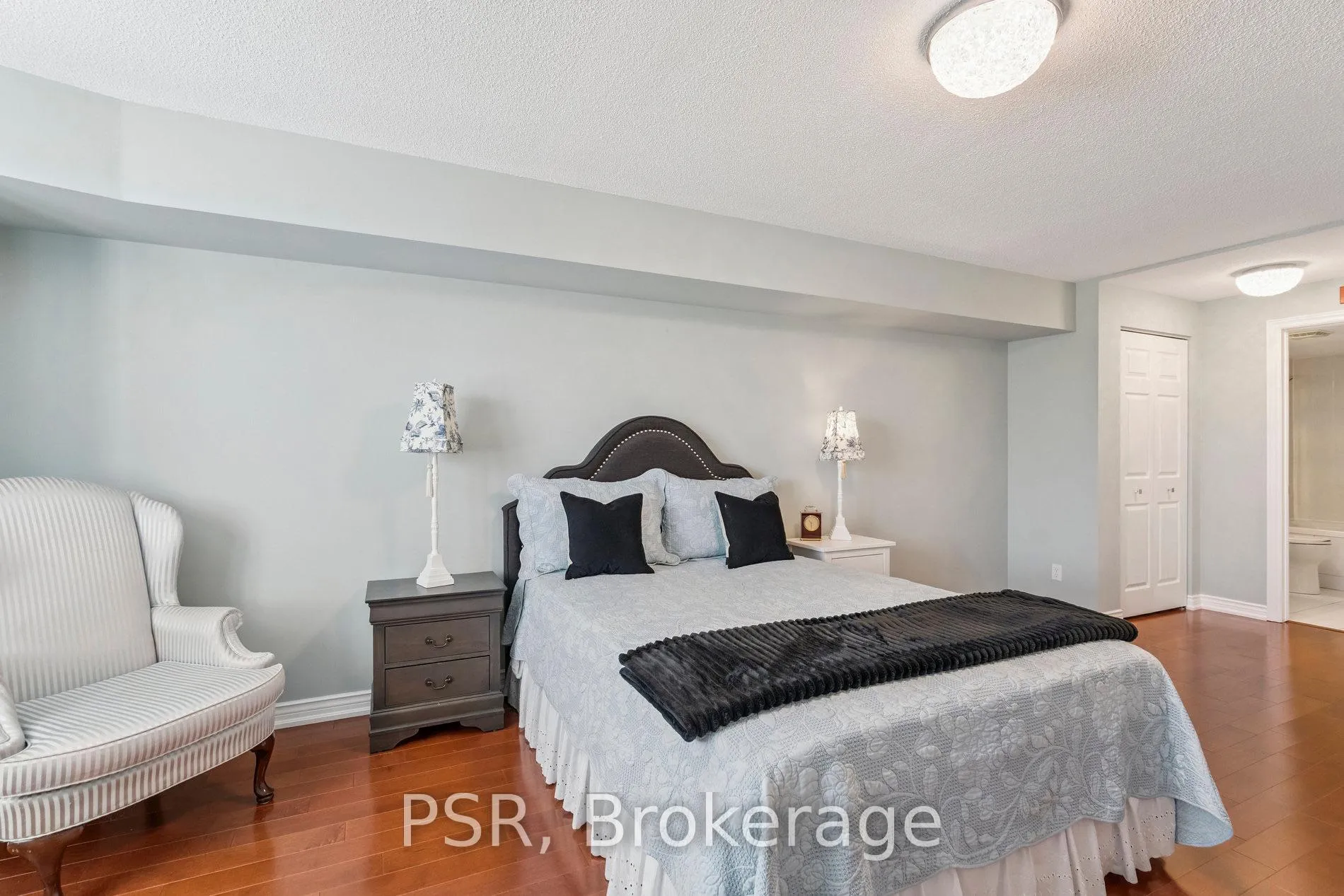 Photo 28 of Unit 302, 970 Golf Links Road, Hamilton, Ancaster — HOMEH