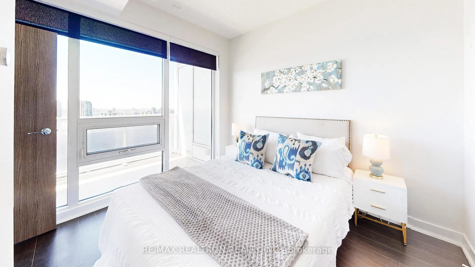 Photo 15 of Unit 3902, 19 Bathurst Street, Toronto, Waterfront Communities — HOMEH