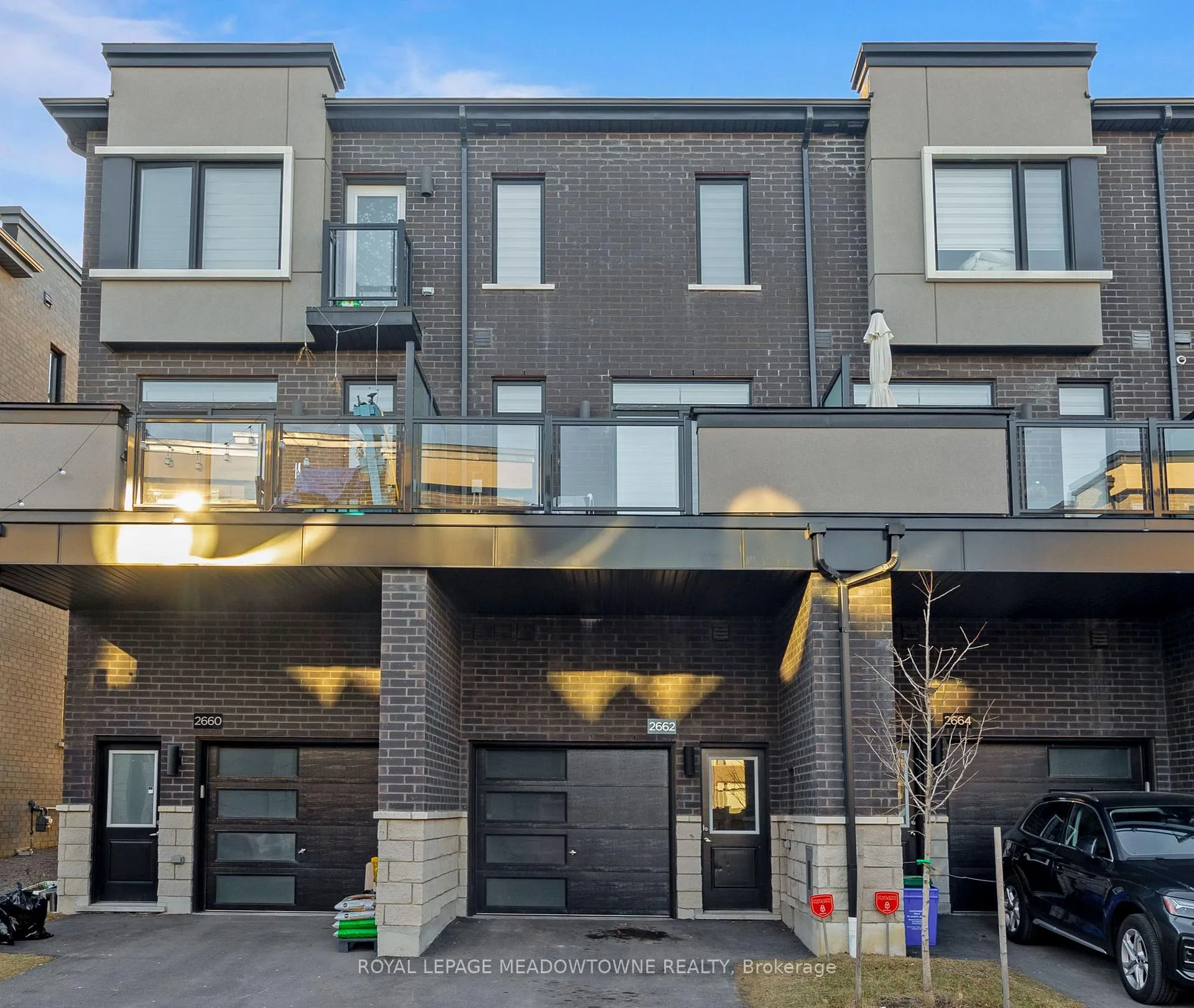 Photo 2 of 2662 Castlegate Crossing, Pickering, Duffin Heights — HOMEH