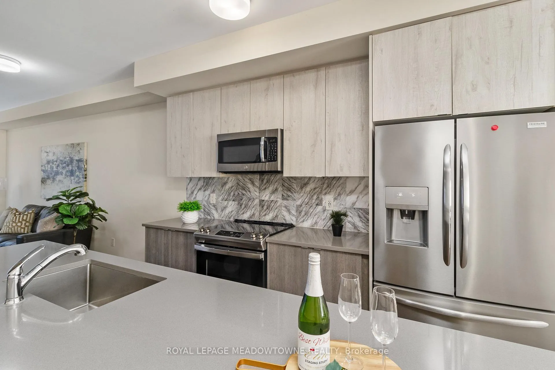 Photo 11 of 2662 Castlegate Crossing, Pickering, Duffin Heights — HOMEH