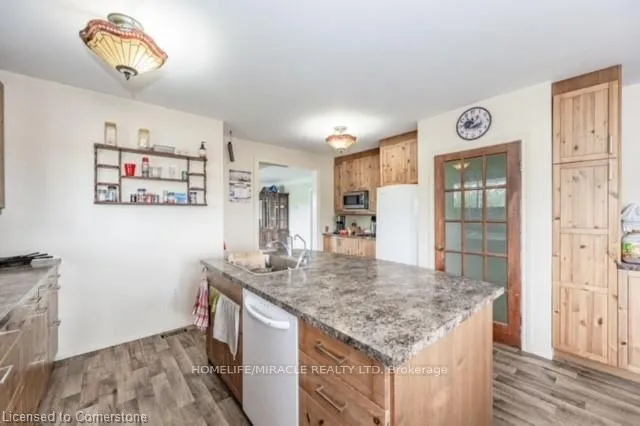 Photo 9 of 1388 Highway No 6 N, Hamilton, Greensville — HOMEH