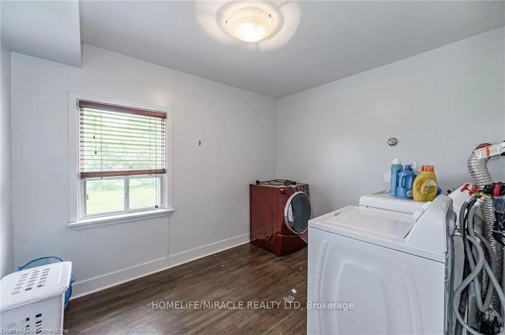 Photo 17 of 1388 Highway No 6 N, Hamilton, Greensville — HOMEH