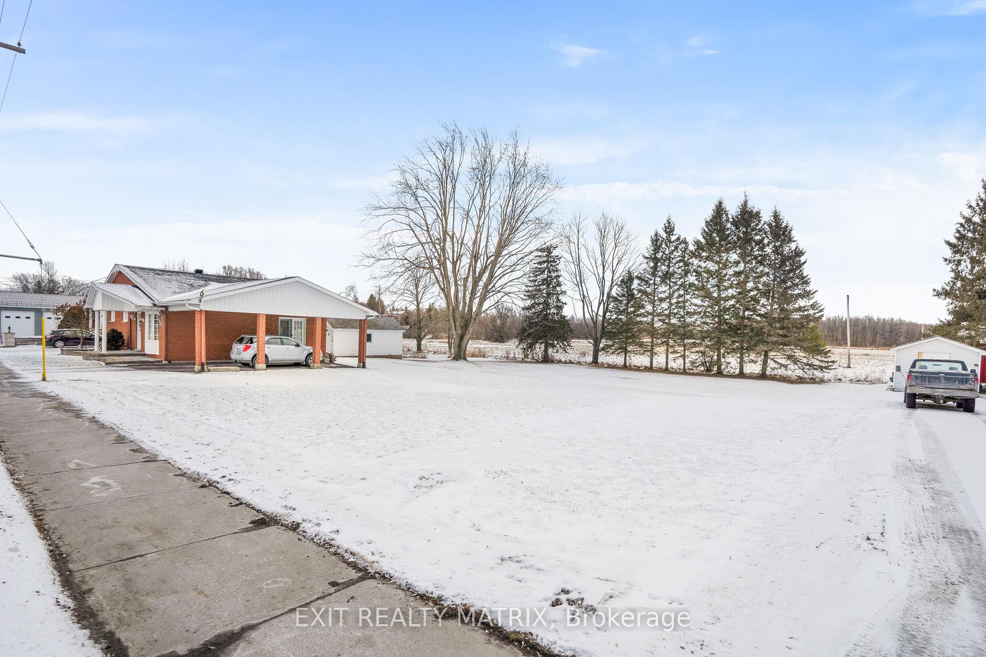 Photo 3 of 228 Main Street E, Champlain, Vankleek Hill — HOMEH