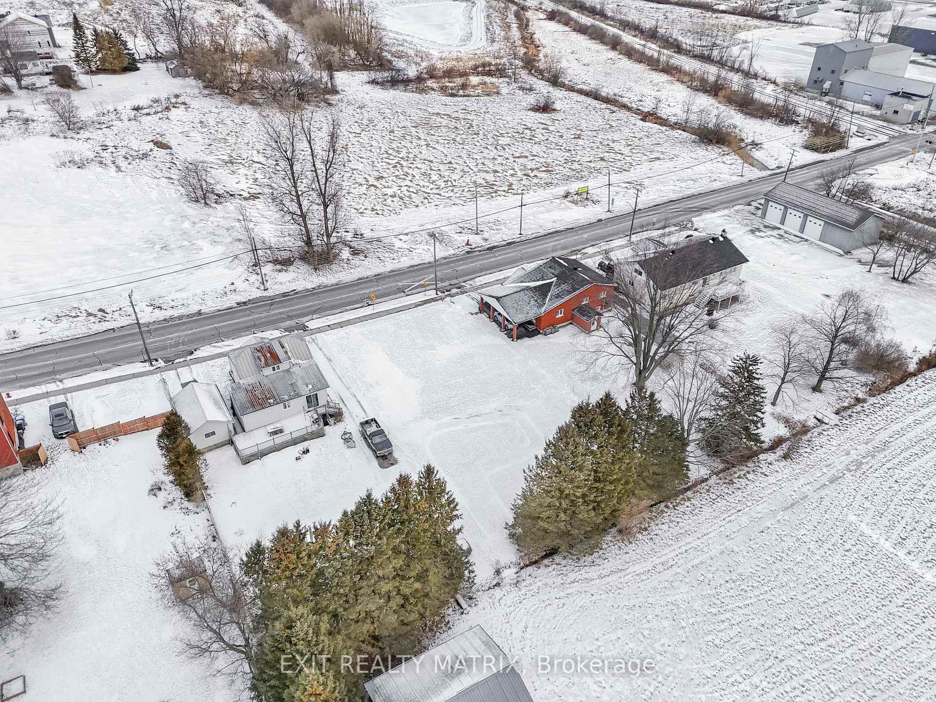 Photo 11 of 228 Main Street E, Champlain, Vankleek Hill — HOMEH