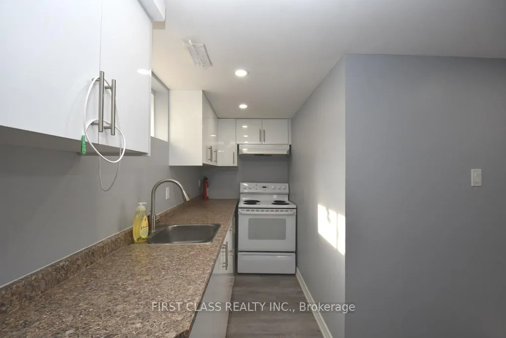 Photo 5 of Unit B2, 1506 Simcoe Street N, Oshawa, Samac — HOMEH
