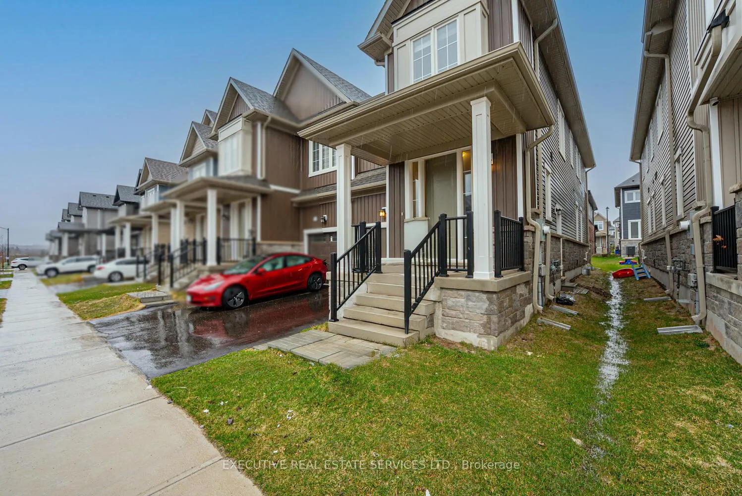 Photo 2 of 39 Conboy Drive, Erin — HOMEH