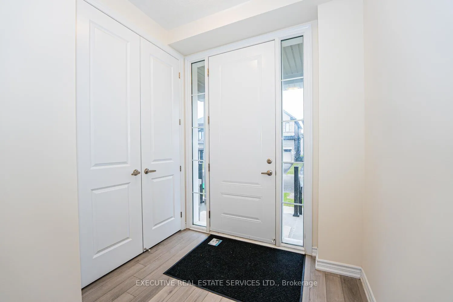 Photo 5 of 39 Conboy Drive, Erin — HOMEH