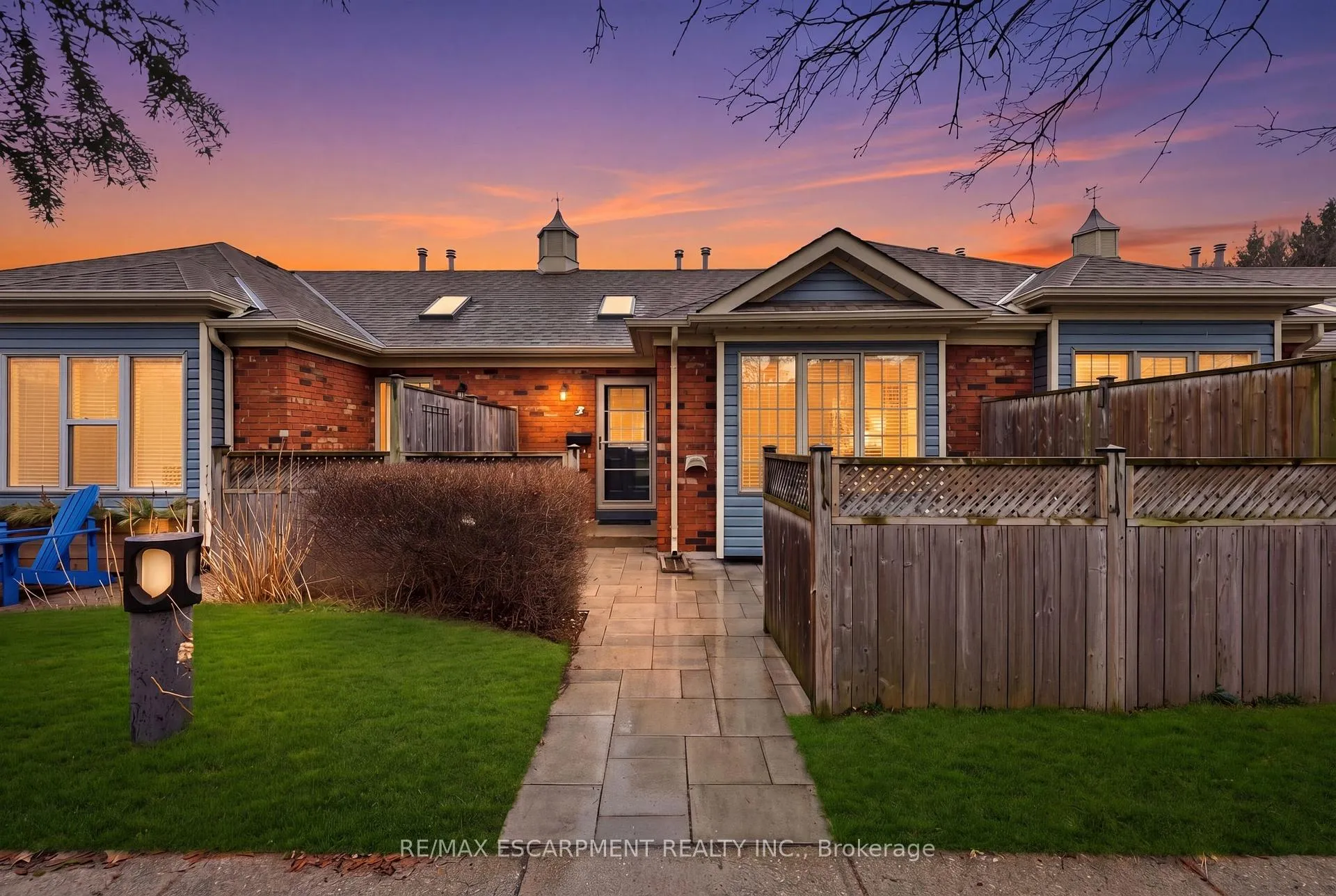 Photo 1 of 175 Fiddlers Green Road, Hamilton, Ancaster — HOMEH