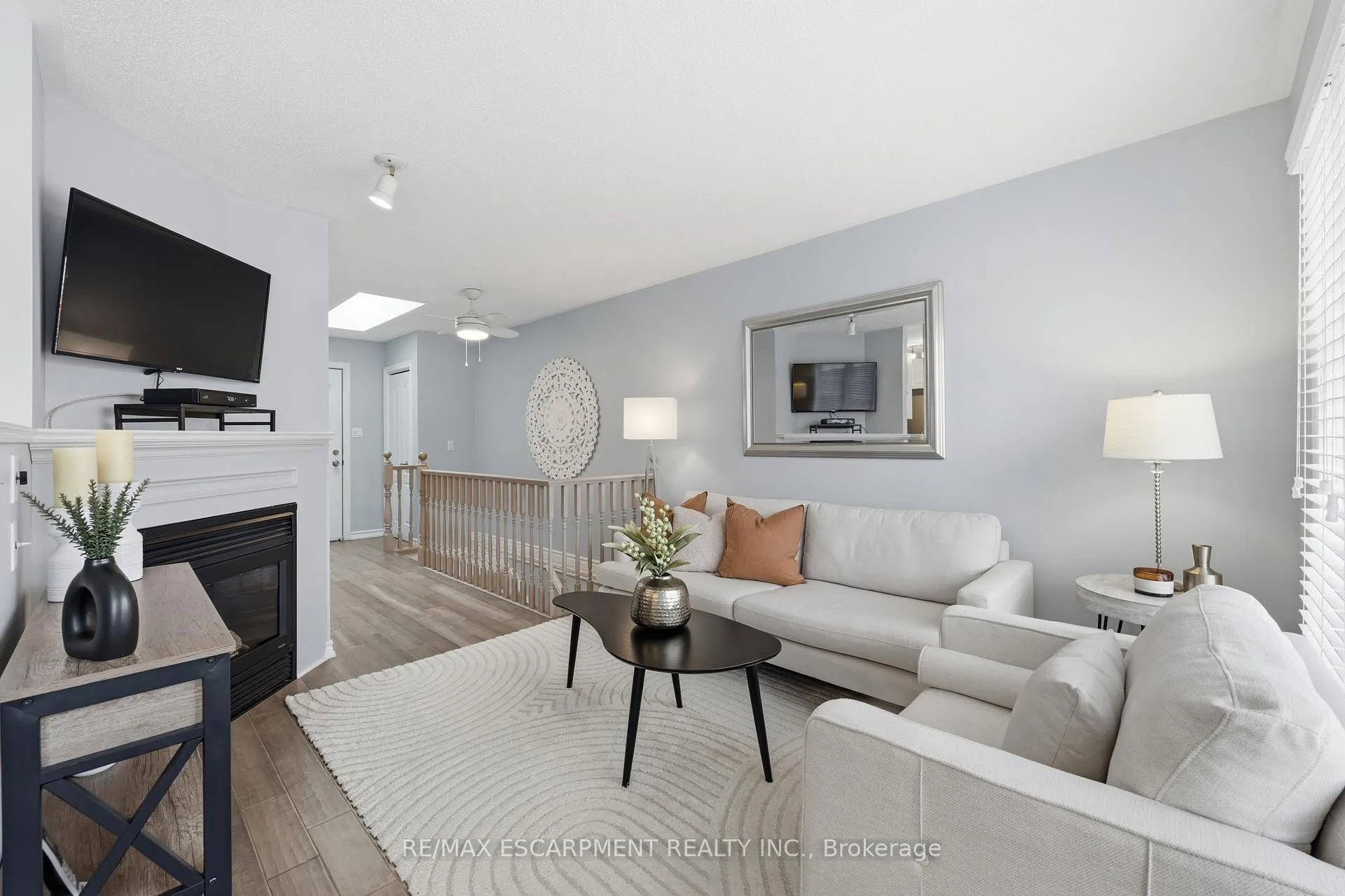 Photo 9 of 175 Fiddlers Green Road, Hamilton, Ancaster — HOMEH