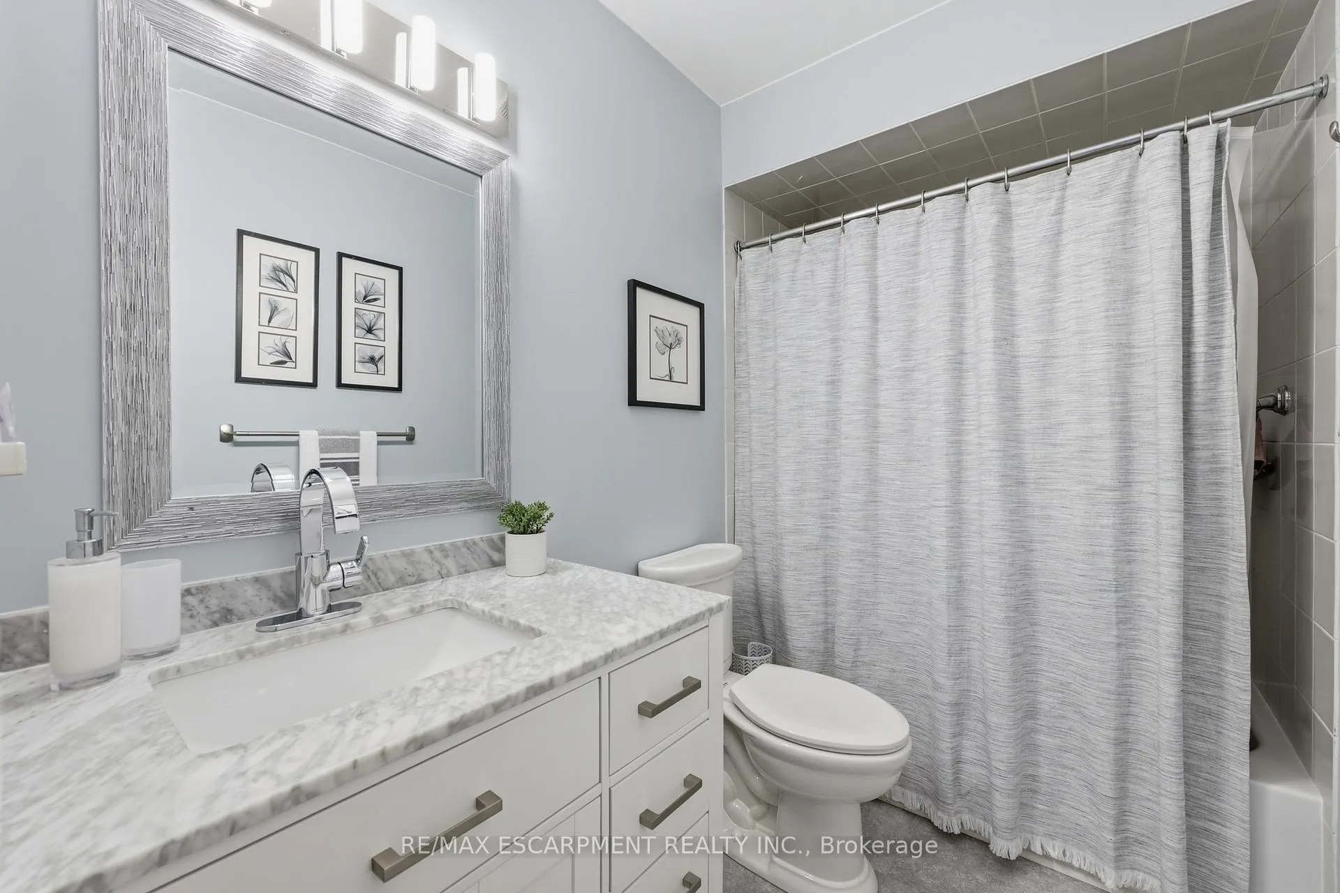 Photo 17 of 175 Fiddlers Green Road, Hamilton, Ancaster — HOMEH