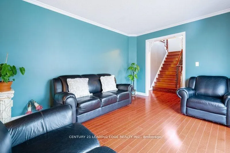 Photo 6 of 146 Thicket Crescent, Pickering, Highbush — HOMEH