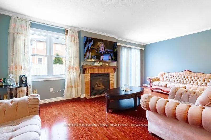 Photo 9 of 146 Thicket Crescent, Pickering, Highbush — HOMEH