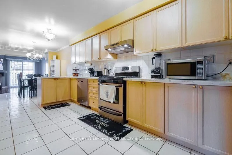 Photo 17 of 146 Thicket Crescent, Pickering, Highbush — HOMEH