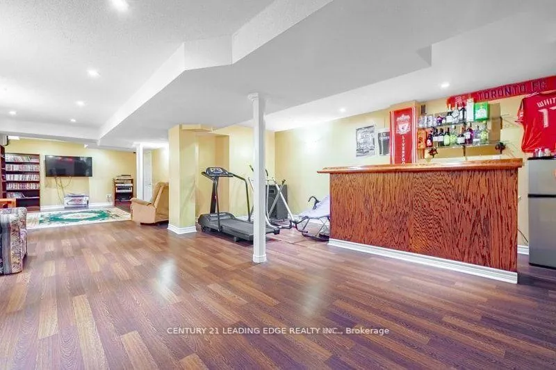 Photo 33 of 146 Thicket Crescent, Pickering, Highbush — HOMEH