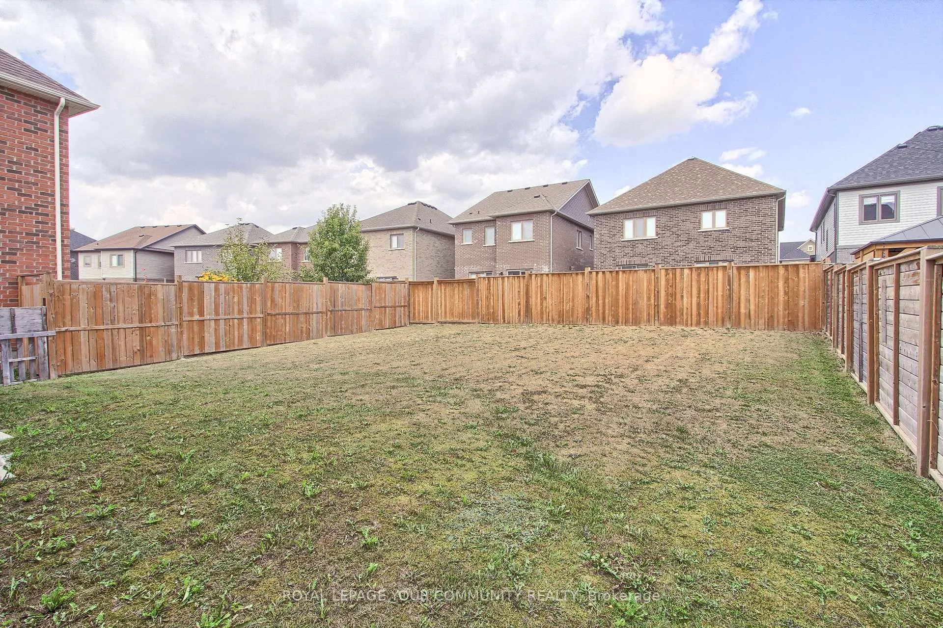 Photo 28 of 16 Tomporowski Trail, New Tecumseth, Alliston — HOMEH