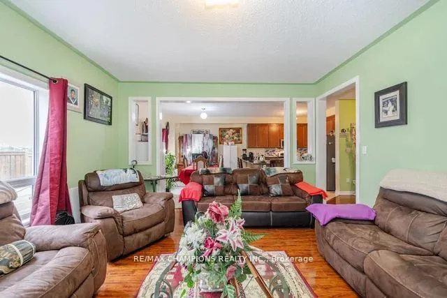 Photo 7 of 502 Wansbrough Way, Shelburne — HOMEH