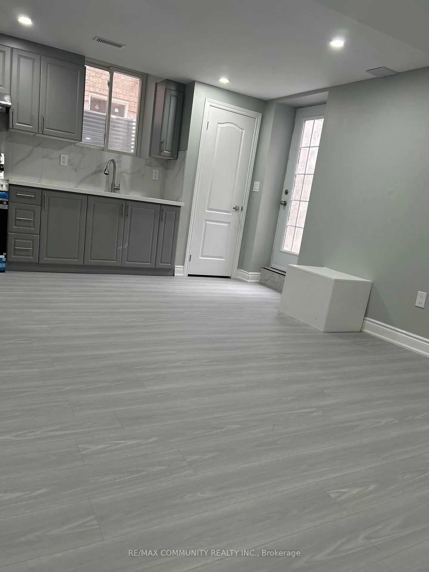 Photo 3 of Unit Basement, 70 Rosewell Crescent, Halton Hills, Georgetown — HOMEH