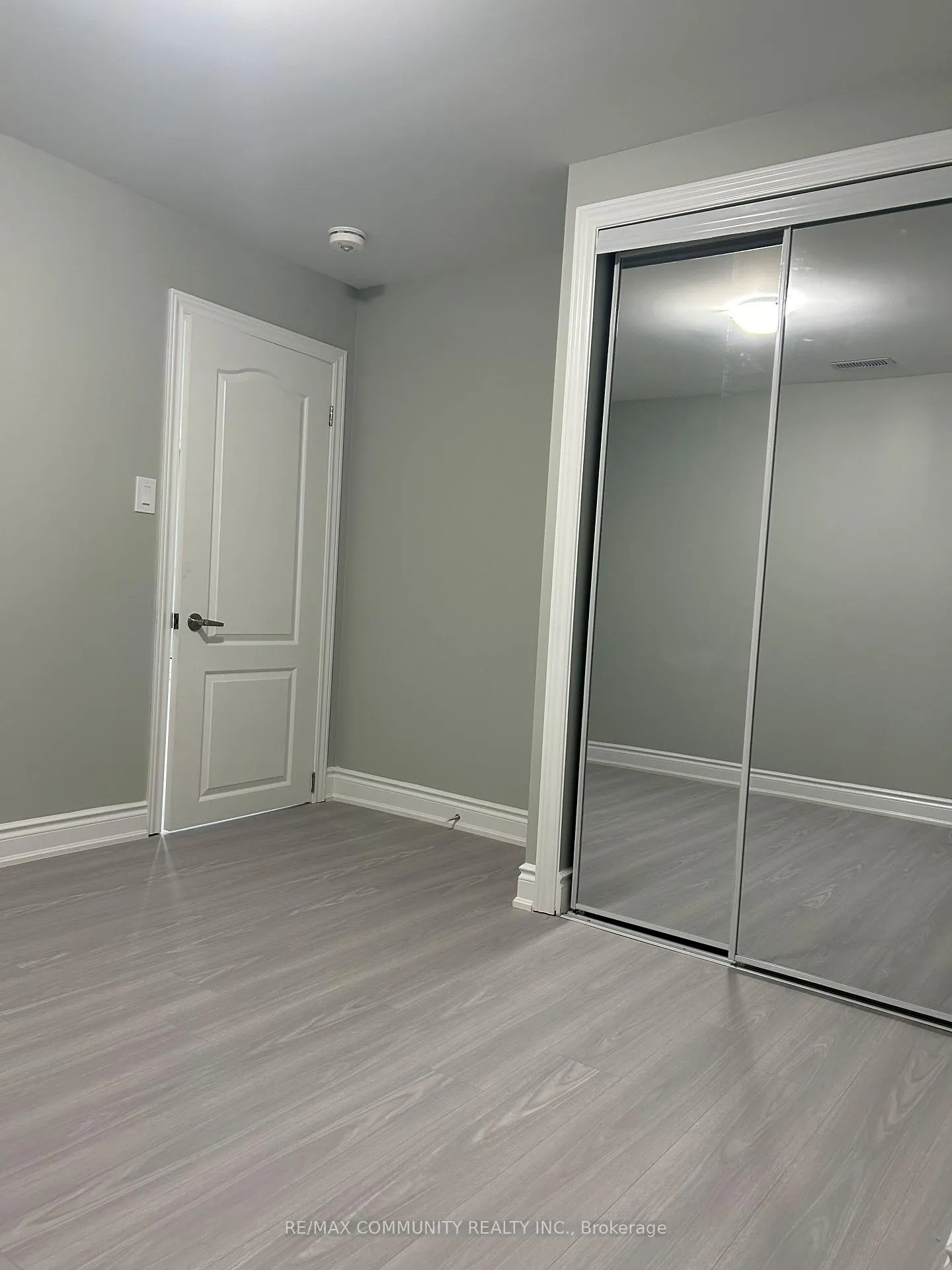Photo 4 of Unit Basement, 70 Rosewell Crescent, Halton Hills, Georgetown — HOMEH