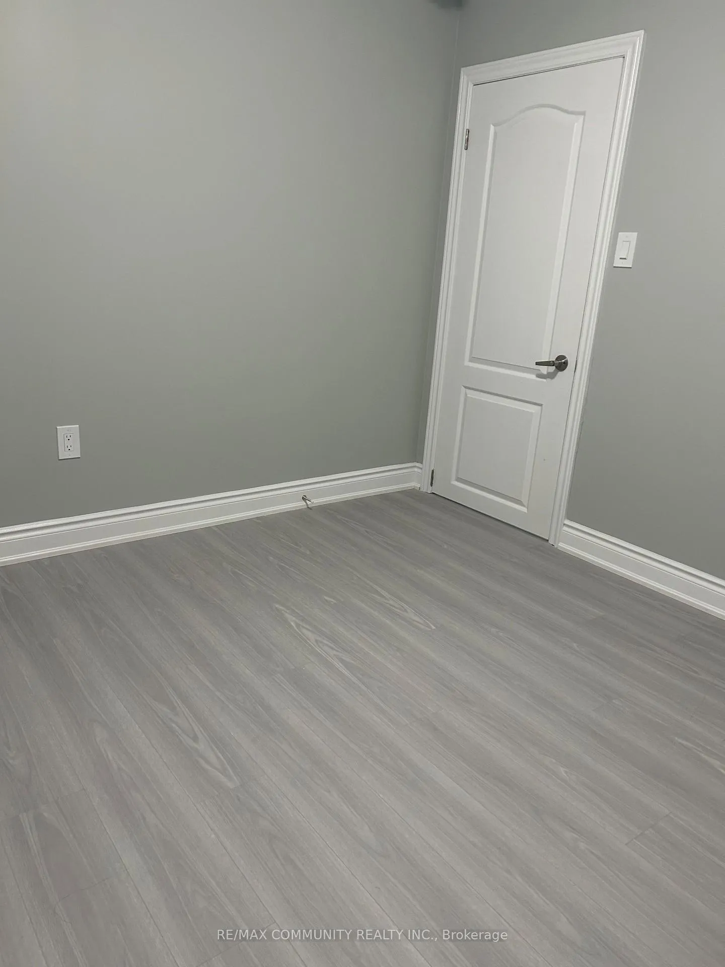Photo 5 of Unit Basement, 70 Rosewell Crescent, Halton Hills, Georgetown — HOMEH