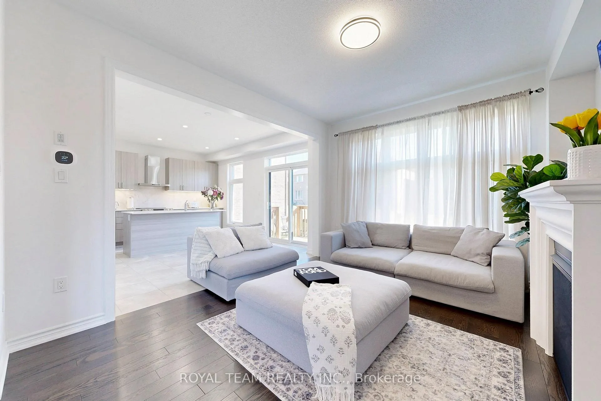 Photo 5 of 46 Ainslie Hill Crescent, Georgina, Sutton & Jackson's Point — HOMEH