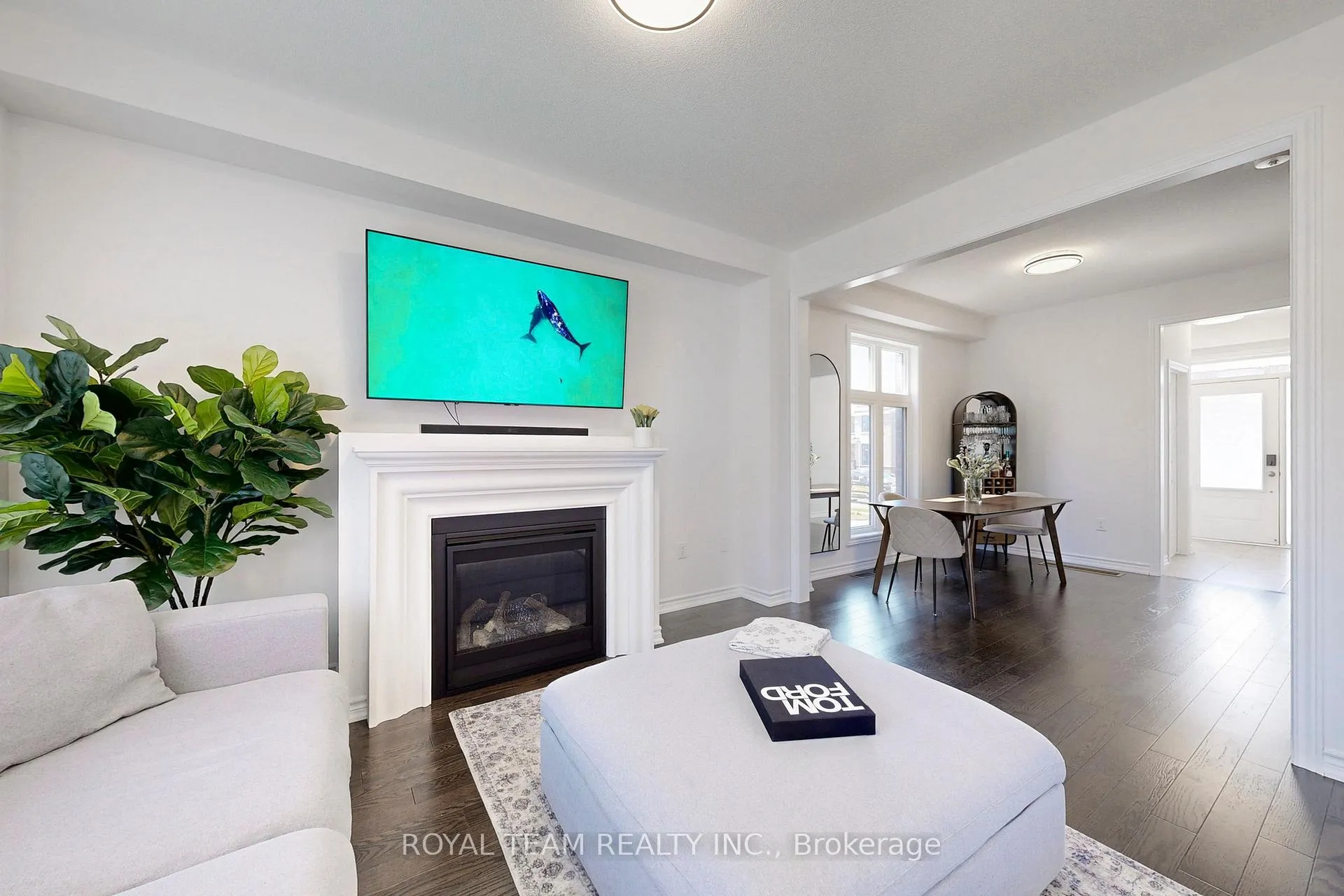 Photo 8 of 46 Ainslie Hill Crescent, Georgina, Sutton & Jackson's Point — HOMEH